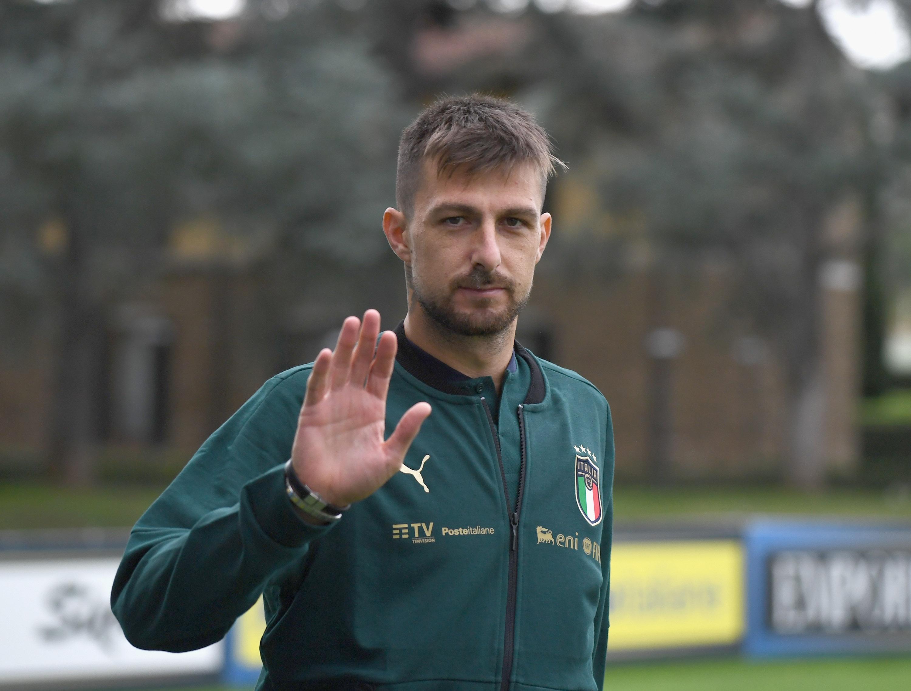 FLORENCE, ITALY - NOVEMBER 11: Francesco Acerbi of Italy looks on during a Italy training session at Centro Tecnico Federale di Coverciano on November 11, 2019 in Florence, Italy. (Photo by Claudio Villa/Getty Images)