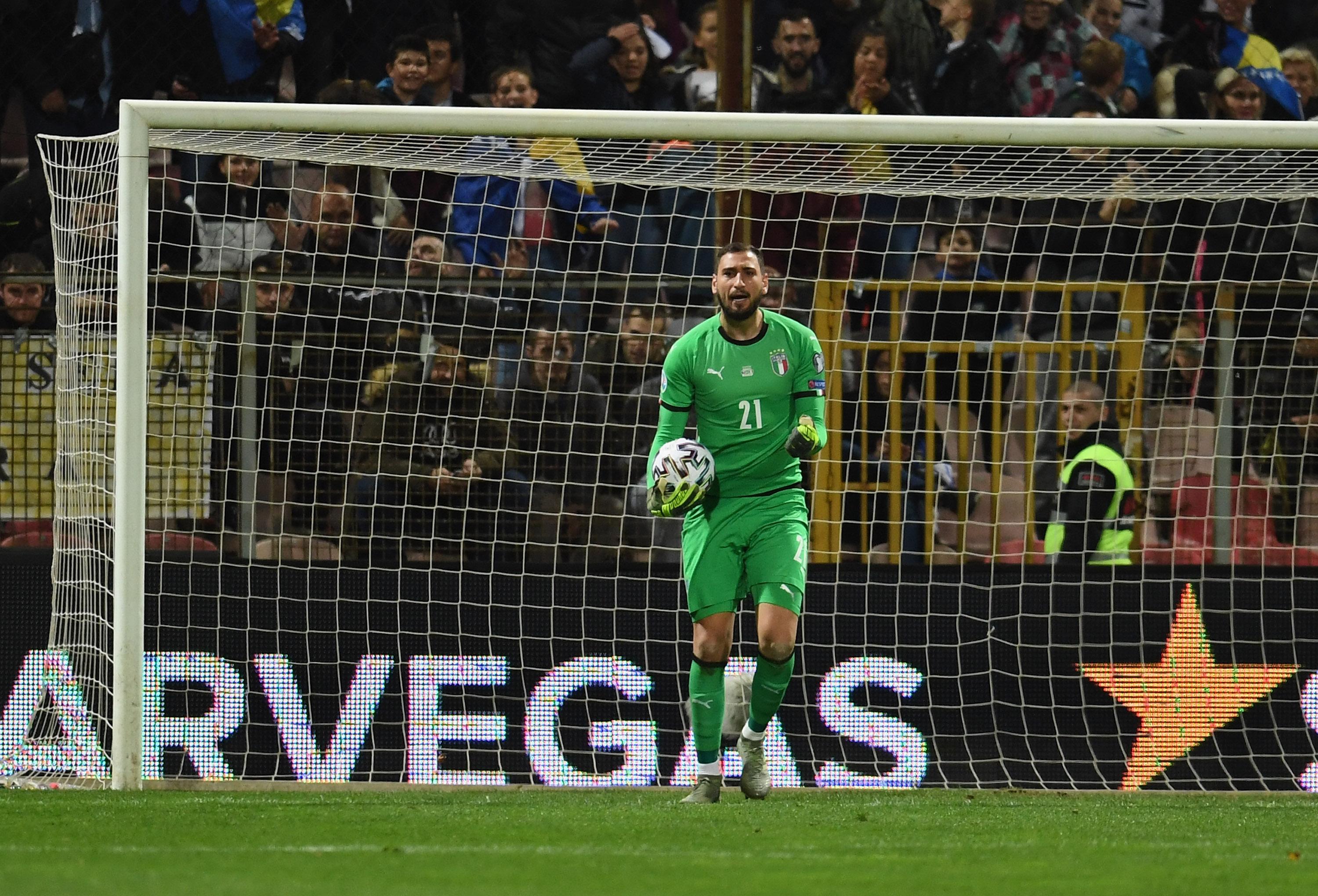 ZENICA, BOSNIA AND HERZEGOVINA - NOVEMBER 15: Gianluigi Donnarumma of Italy in action during the UEFA Euro 2020 Qualifier between Bosnia and Herzegovina and Italy on November 15, 2019 in Zenica, Bosnia and Herzegovina. (Photo by Claudio Villa/Getty Images)