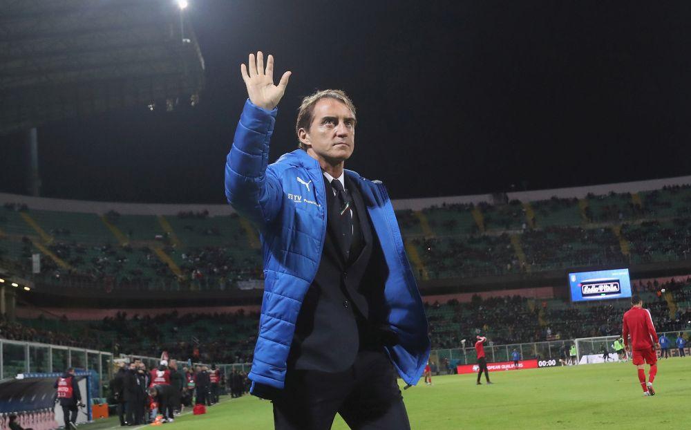 PALERMO, ITALY - NOVEMBER 18: Head coach of Italy Roberto Mancini salutes during the UEFA Euro 2020 Qualifier between Italy and Armenia on November 18, 2019 in Palermo, Italy. (Photo by Maurizio Lagana/Getty Images)