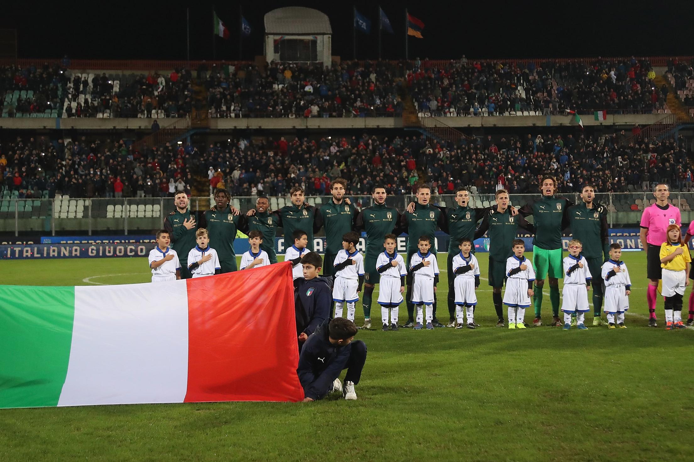 CATANIA, ITALY - NOVEMBER 19: Players of Italy prior the UEFA U21 European Championship Qualifier match between Italy and Armenia at Stadio Angelo Massimino on November 19, 2019 in Catania, .  (Photo by Maurizio Lagana/Getty Images)