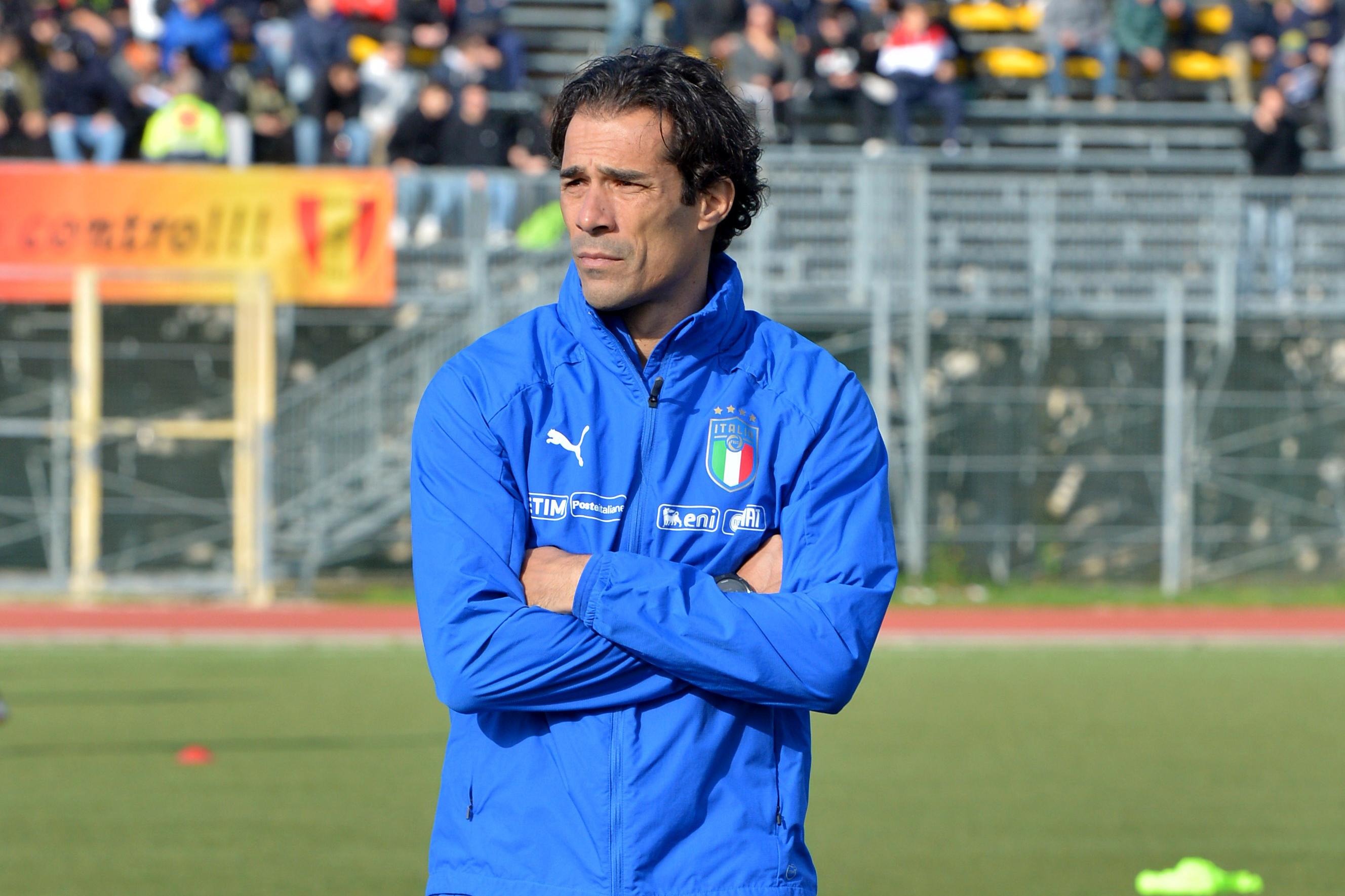 RECANATI, ITALY - NOVEMBER 16: Assistant coach of Italy Bernardo Corradi looks on during the International Friendly match between Italy U19 and Hungary U19 on November 16, 2018 in Recanati, Italy. (Photo by Getty Images/Getty Images)