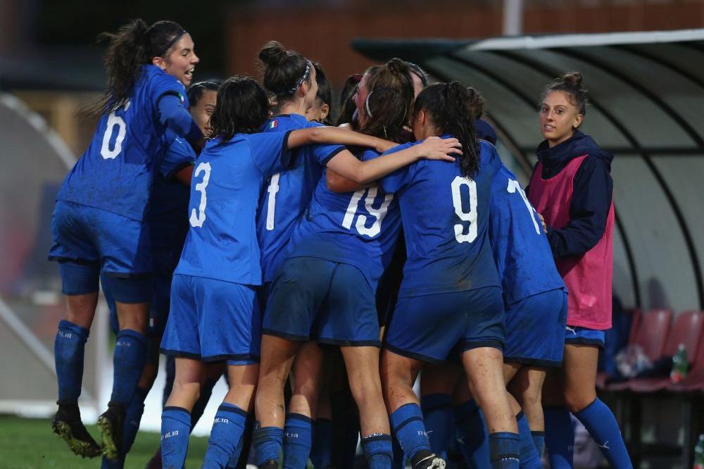 PERUGIA, ITALY - SEPTEMBER 23:  Italian players celebrate during the frendly match between Italy U17 women and Serbia U17 women at Enzo Blasone stadium on September 23, 2019 in Foligno near Perugia, Italy.  (Photo by Paolo Bruno/Getty Images)