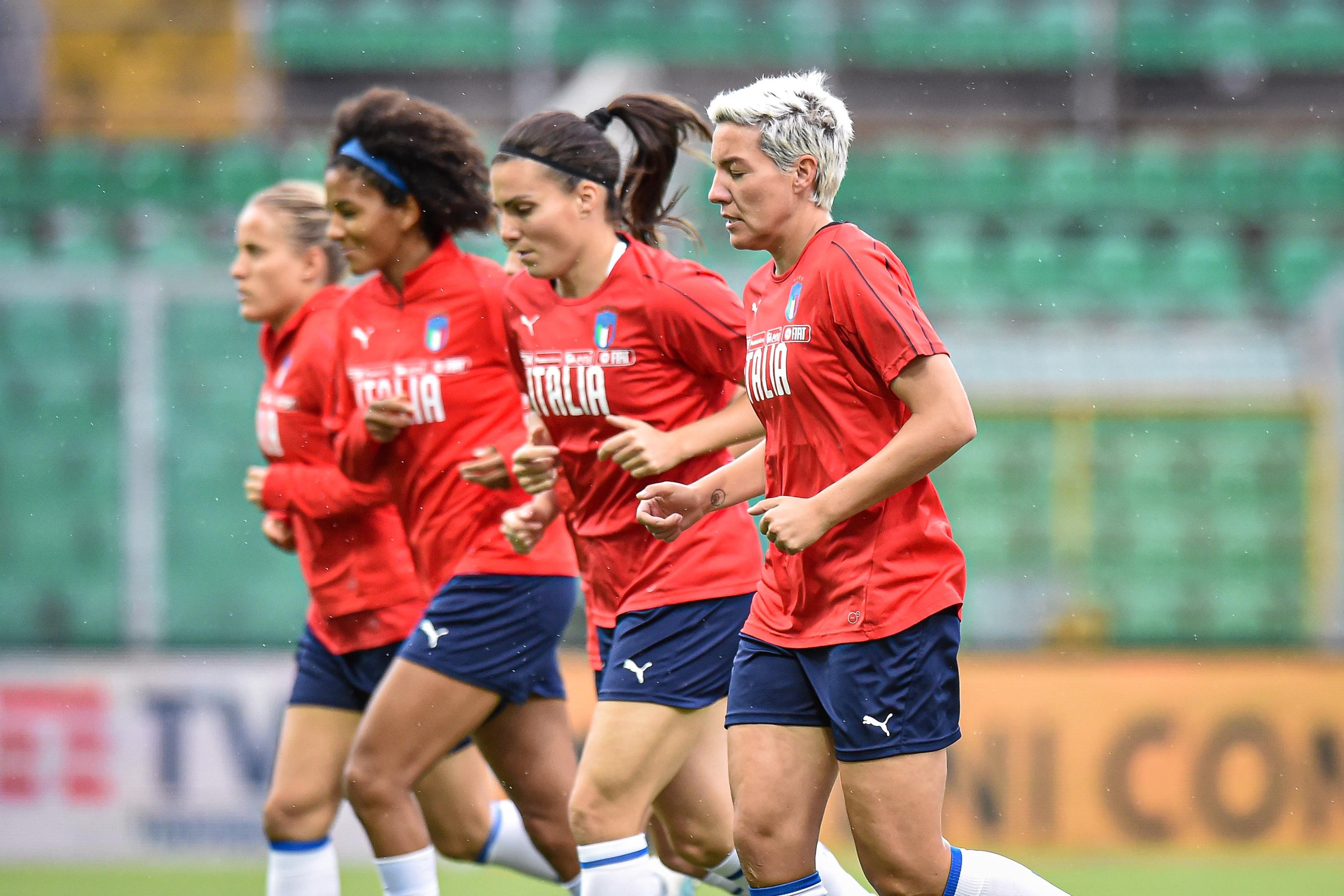 PALERMO, ITALY - OCTOBER 08: Valentina Cernoia, Sara Gama, Alia Guagni and Stefania Tarenzi of Italy Women attend a training session prior to UEFA Women\\'s Euro 2021 Qualifying round - Group B match between Italy and Bosnia and Herzegovina at stadio Renzo Barbera on October 08, 2019 in Palermo, Italy. (Photo by Tullio M. Puglia/Getty Images)