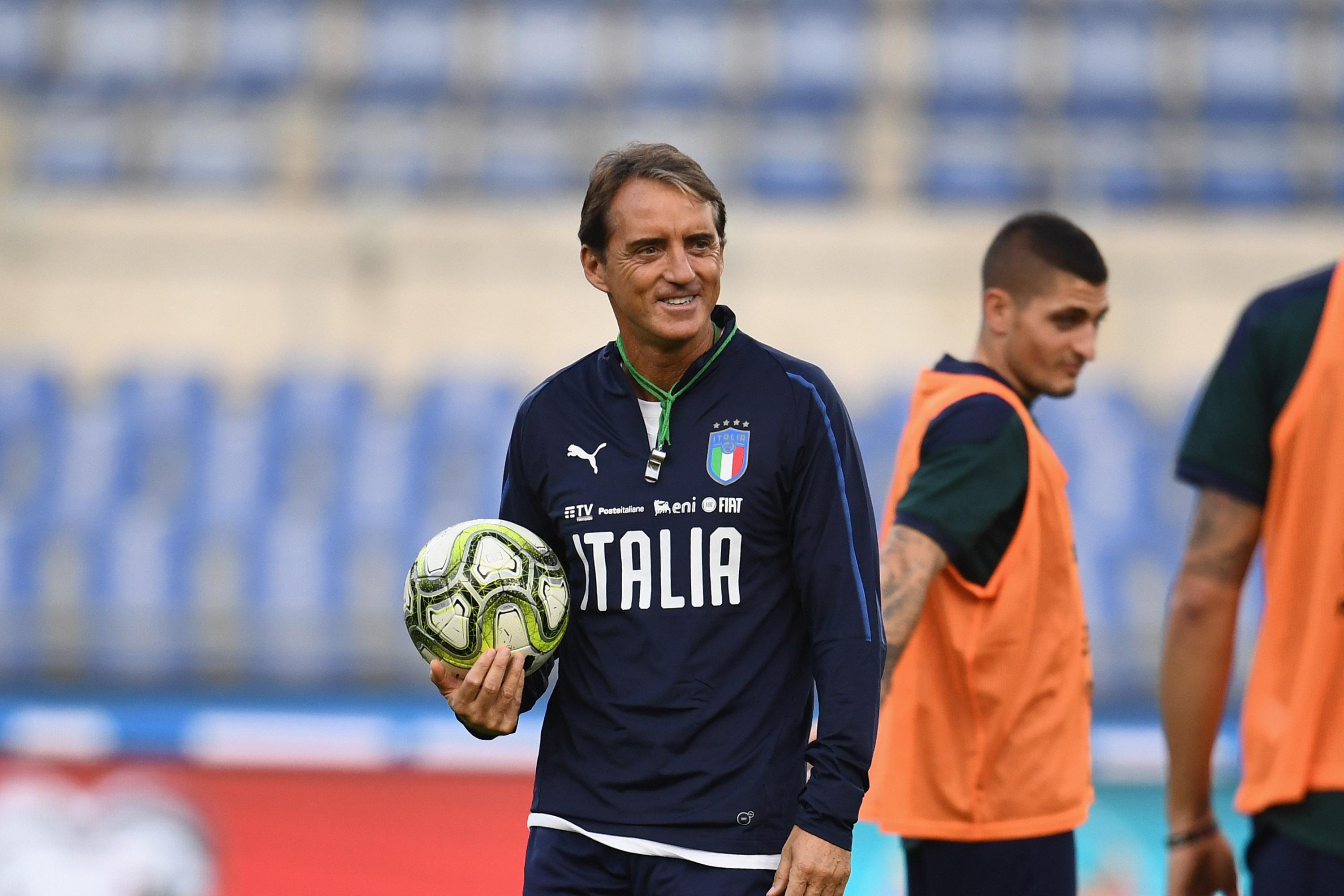 ROME, ITALY - OCTOBER 11:  Head coach Italy Roberto Mancini smiles during the Italy training session at Stadio Olimpico on October 11, 2019 in Rome, Italy.  (Photo by Claudio Villa/Getty Images)