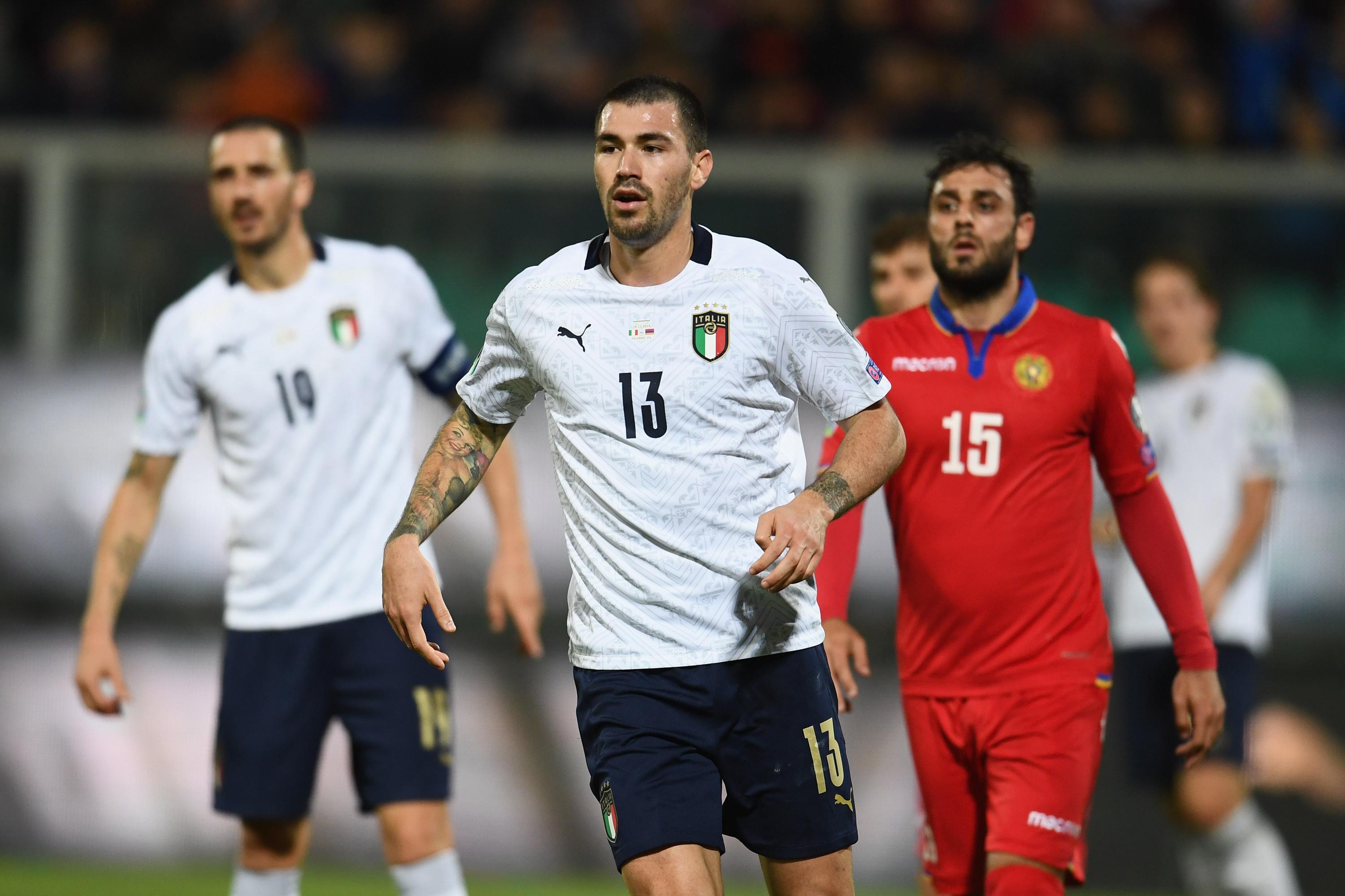PALERMO, ITALY - NOVEMBER 18:  Alessio Romagnoli of Italy in action during  the UEFA Euro 2020 Qualifier between Italy and Armenia on November 18, 2019 in Palermo, Italy.  (Photo by Claudio Villa/Getty Images)