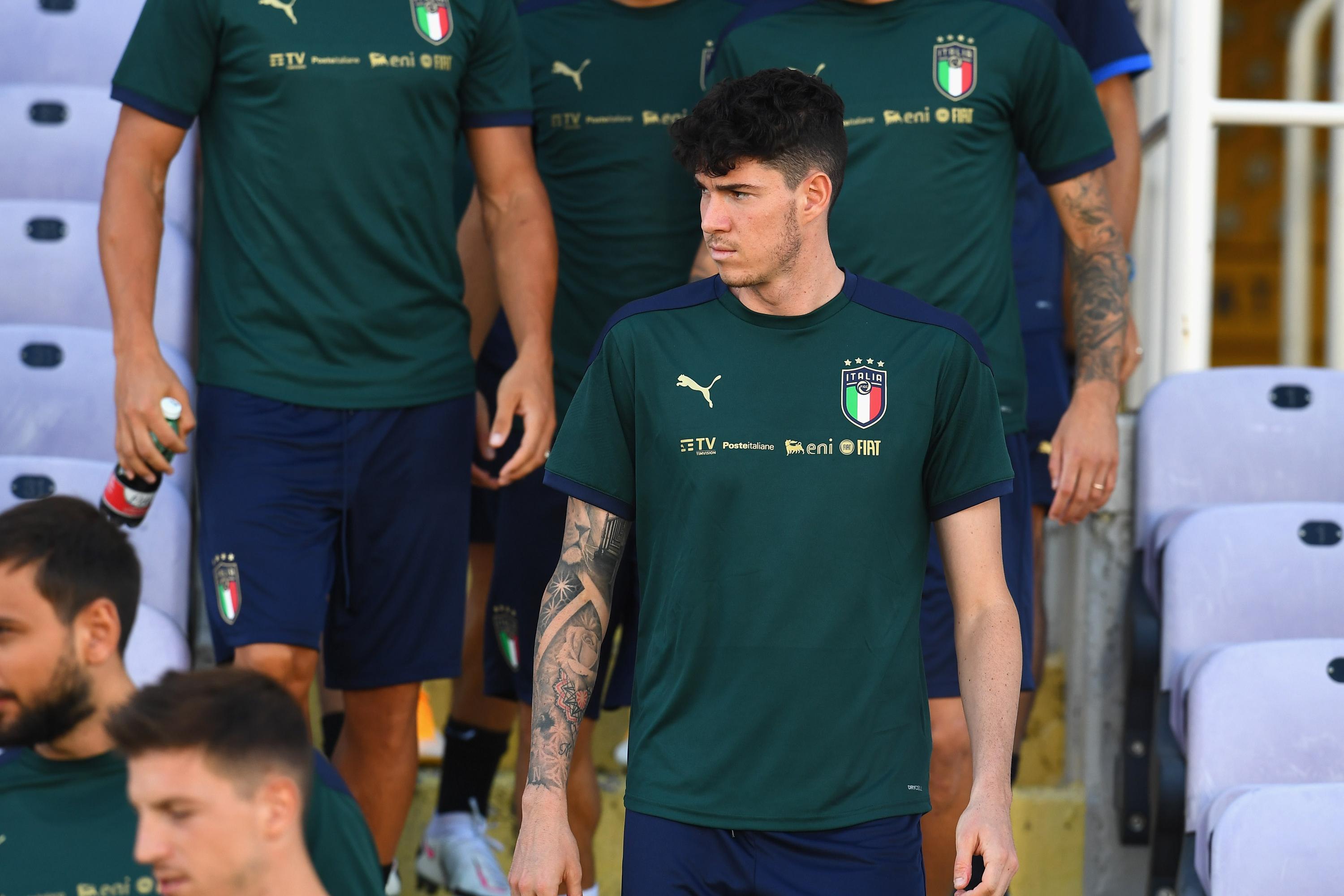 FLORENCE, ITALY - SEPTEMBER 01:  Alessandro Bastoni of Italy looks on during a training session  at Centro Tecnico Federale di Coverciano on September 1, 2020 in Florence, Italy.  (Photo by Claudio Villa/Getty Images)