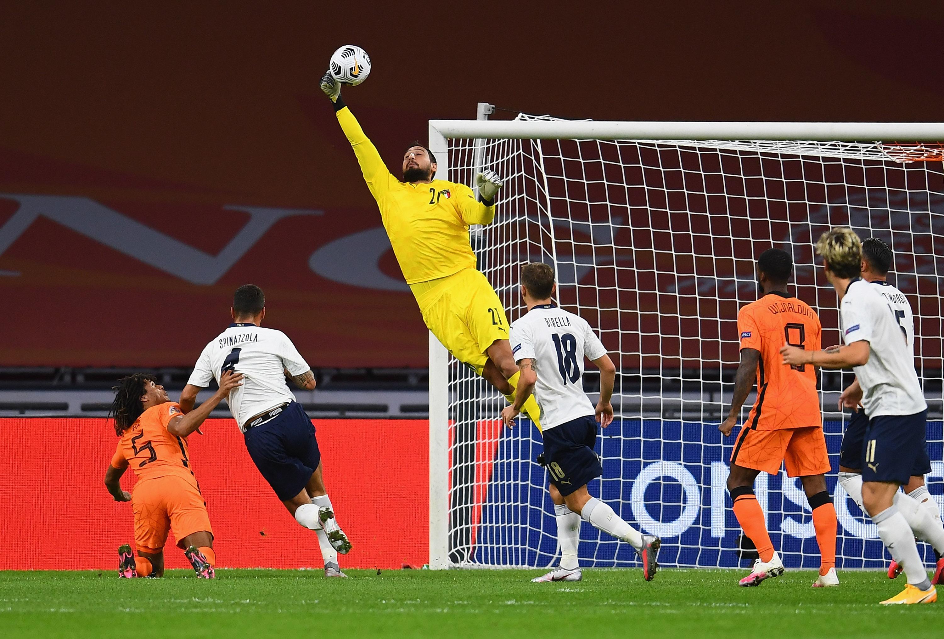 AMSTERDAM, NETHERLANDS - SEPTEMBER 07: Gianluigi Donnarumma of Italy in action during the UEFA Nations League group stage match between Netherlands and Italy at Johan Cruijff Arena on September 7, 2020 in Amsterdam, Netherlands. (Photo by Claudio Villa/Getty Images) *** Local Caption *** Gianluigi Donnarumma