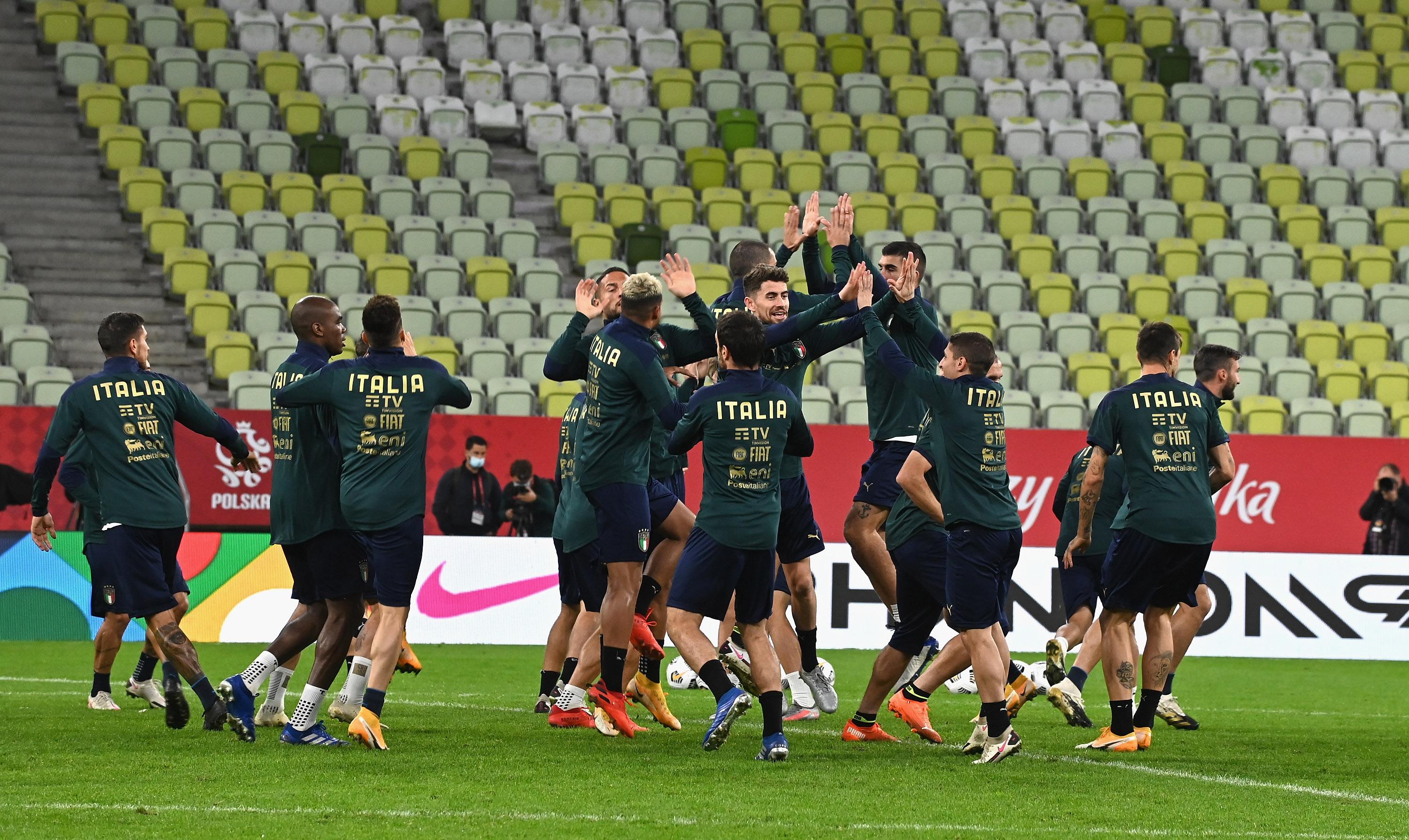 GDANSK, POLAND - OCTOBER 10: Players of Italy in action during a training session at Energa Arena on October 10, 2020 in Gdansk, Poland. (Photo by Claudio Villa/Getty Images)