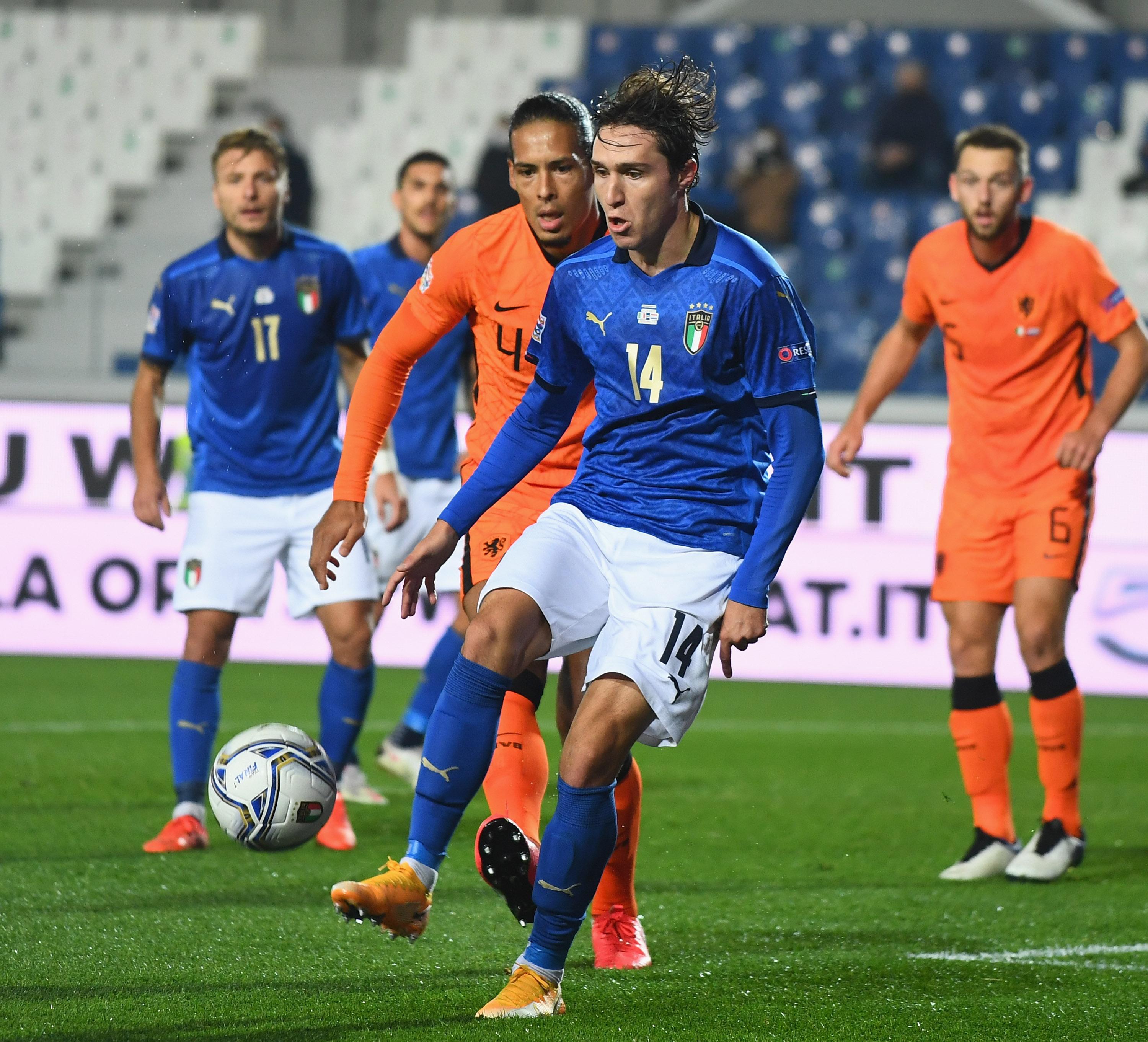 BERGAMO, ITALY - OCTOBER 14: Federico Chiesa of Italy in action during the UEFA Nations League group stage match between Italy and Netherlands at Stadio Atleti Azzurri d'Italia on October 14, 2020 in Bergamo, Italy. (Photo by Claudio Villa/Getty Images) *** Local Caption *** Federico Chiesa