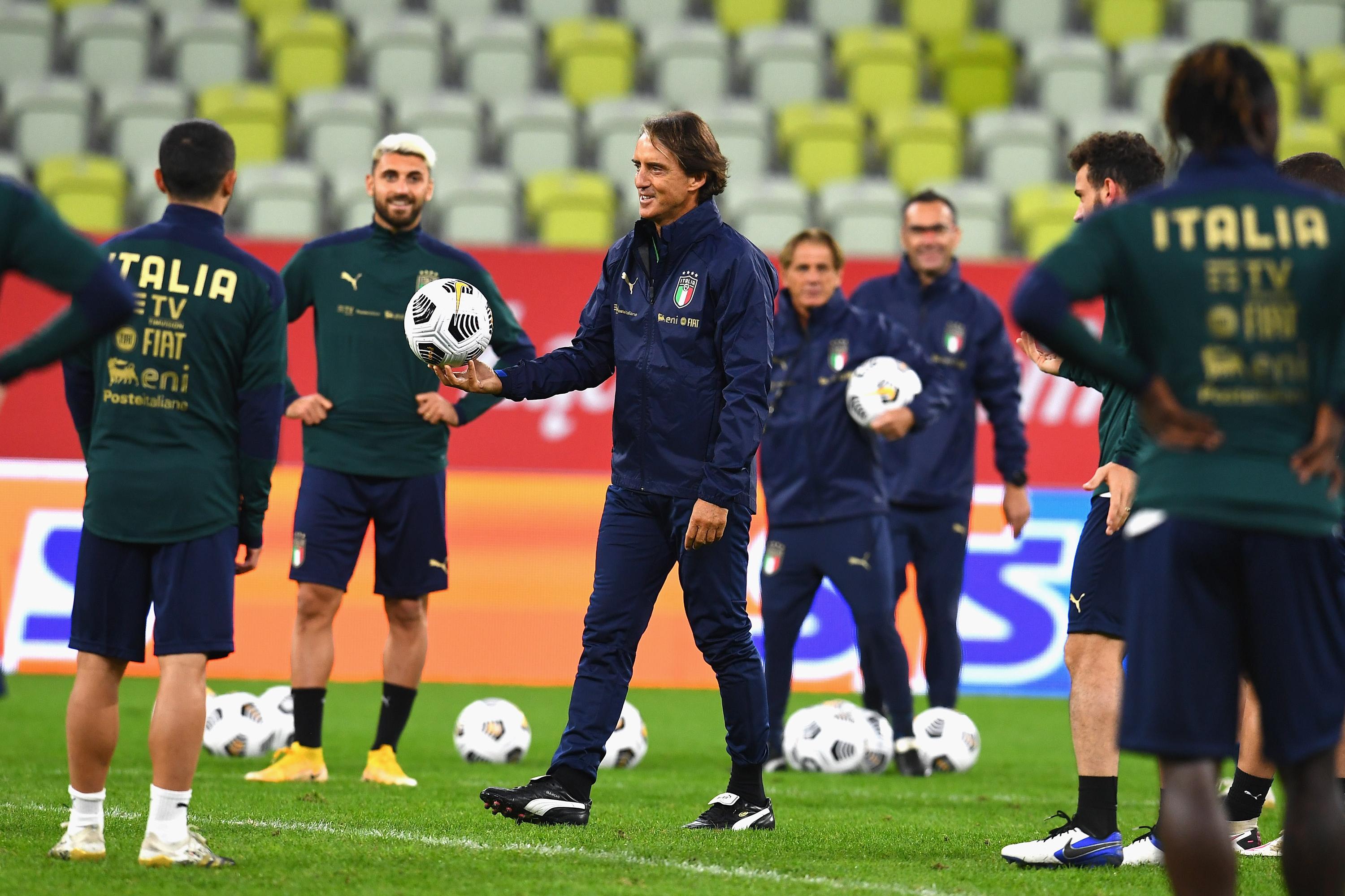 GDANSK, POLAND - OCTOBER 10:  Head coach Italy Roberto Mancini reacts during a training session at Energa Arena on October 10, 2020 in Gdansk, Poland.  (Photo by Claudio Villa/Getty Images) *** Local Caption *** Roberto Mancini
