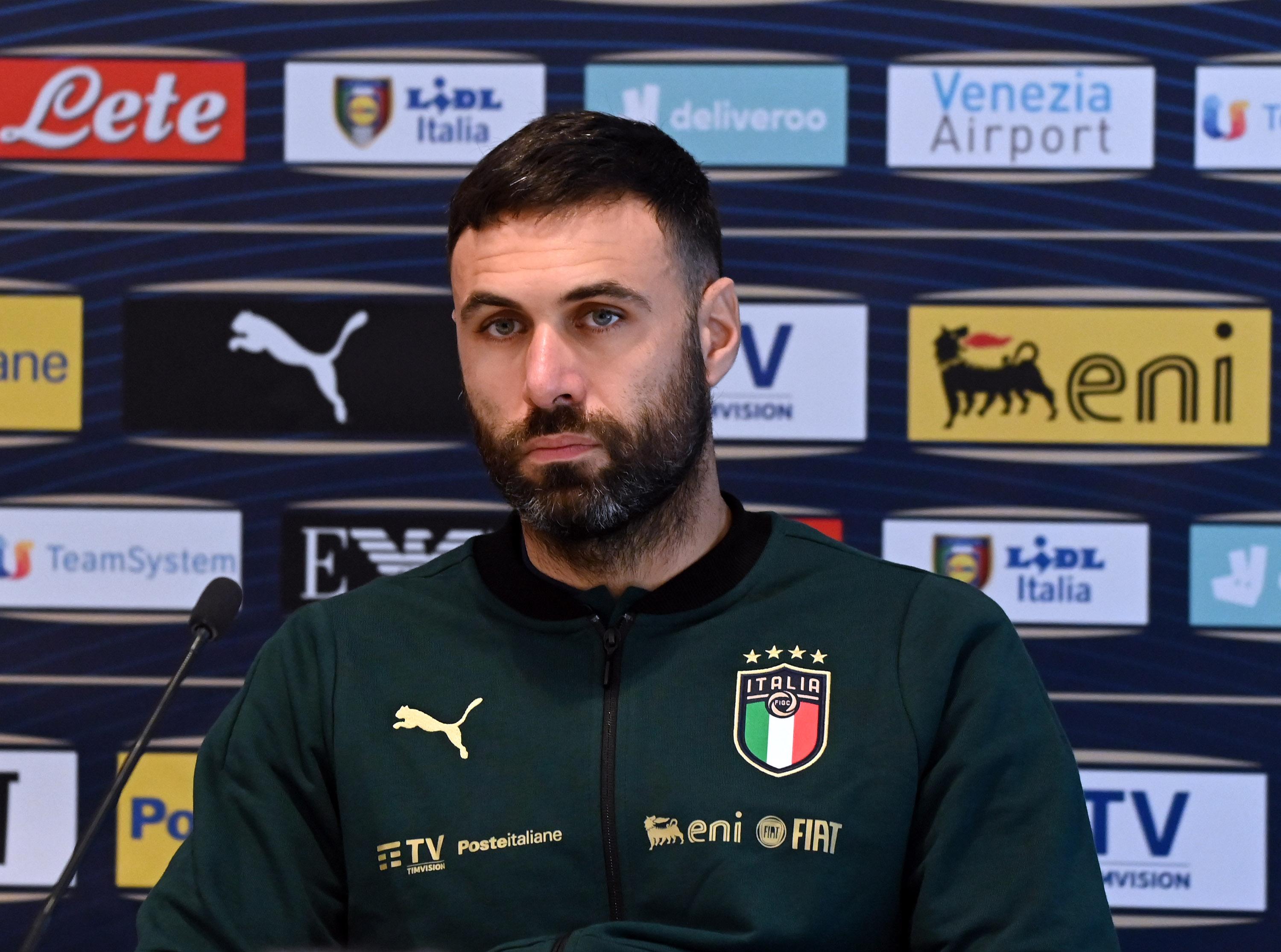 FLORENCE, ITALY - NOVEMBER 10: Salvatore Sirigu of Italy speaks with the media during a press conference at Centro Tecnico Federale di Coverciano on November 10, 2020 in Florence, Italy. (Photo by Claudio Villa/Getty Images) *** Local Caption *** Salvatore Sirigu