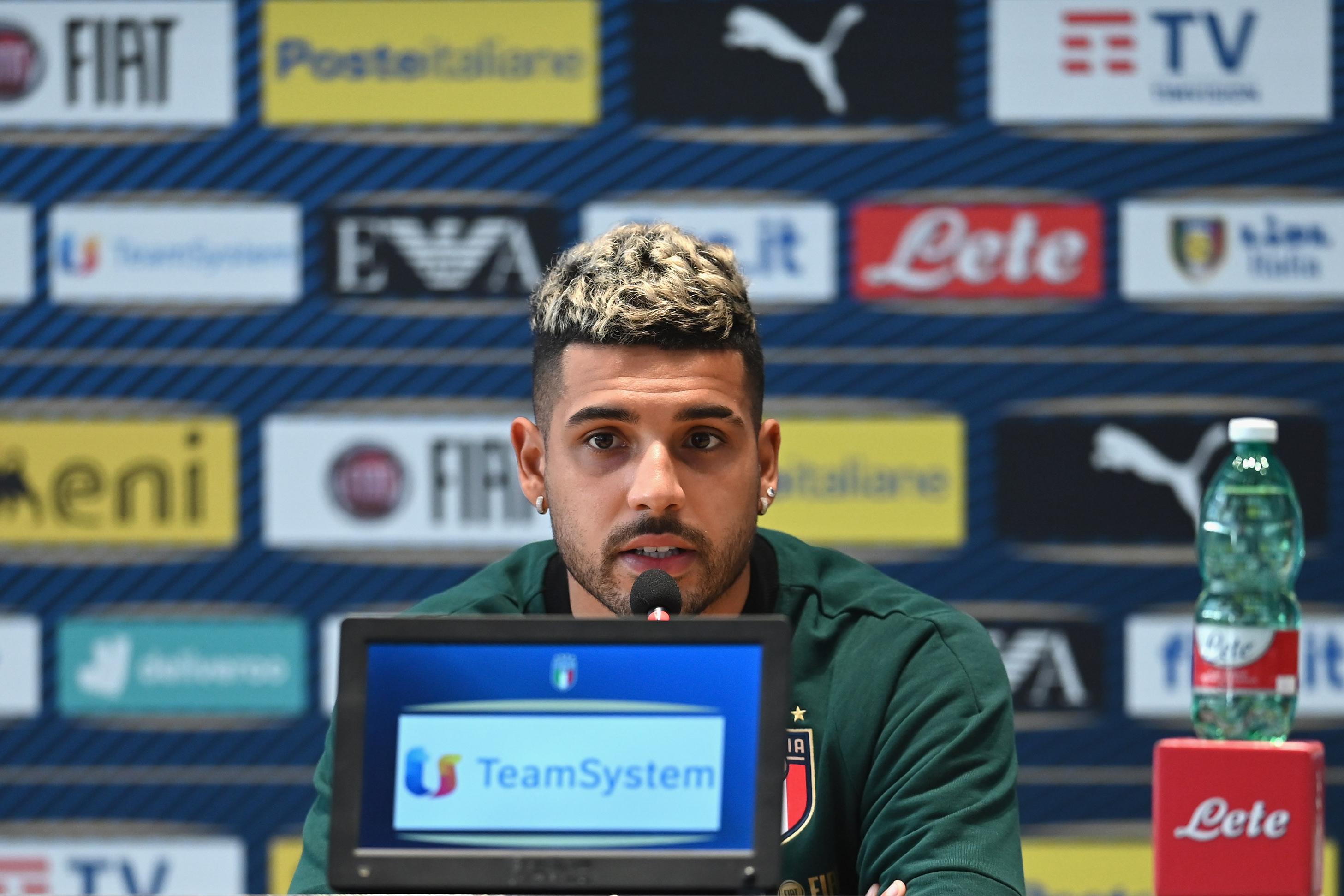 FLORENCE, ITALY - NOVEMBER 13:  Emerson Palmieri of Italy speaks with the media during a press conference at Centro Tecnico Federale di Coverciano on November 13, 2020 in Florence, Italy.  (Photo by Claudio Villa/Getty Images) *** Local Caption *** Emerson Palmieri