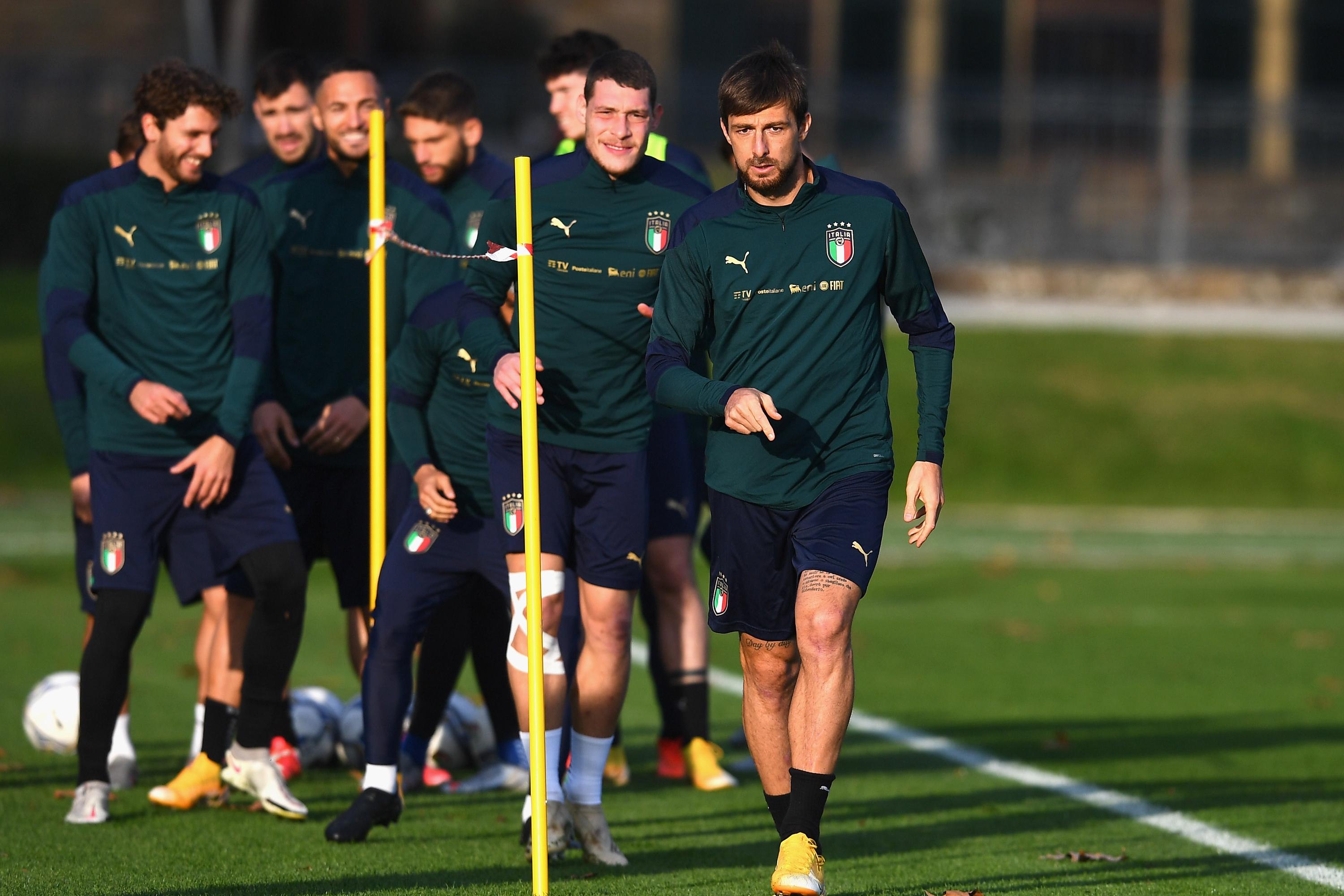 FLORENCE, ITALY - NOVEMBER 13:  Francesco Acerbi of Italy in action during a training session at Centro Tecnico Federale di Coverciano on November 13, 2020 in Florence, Italy.  (Photo by Claudio Villa/Getty Images) *** Local Caption *** Francesco Acerbi