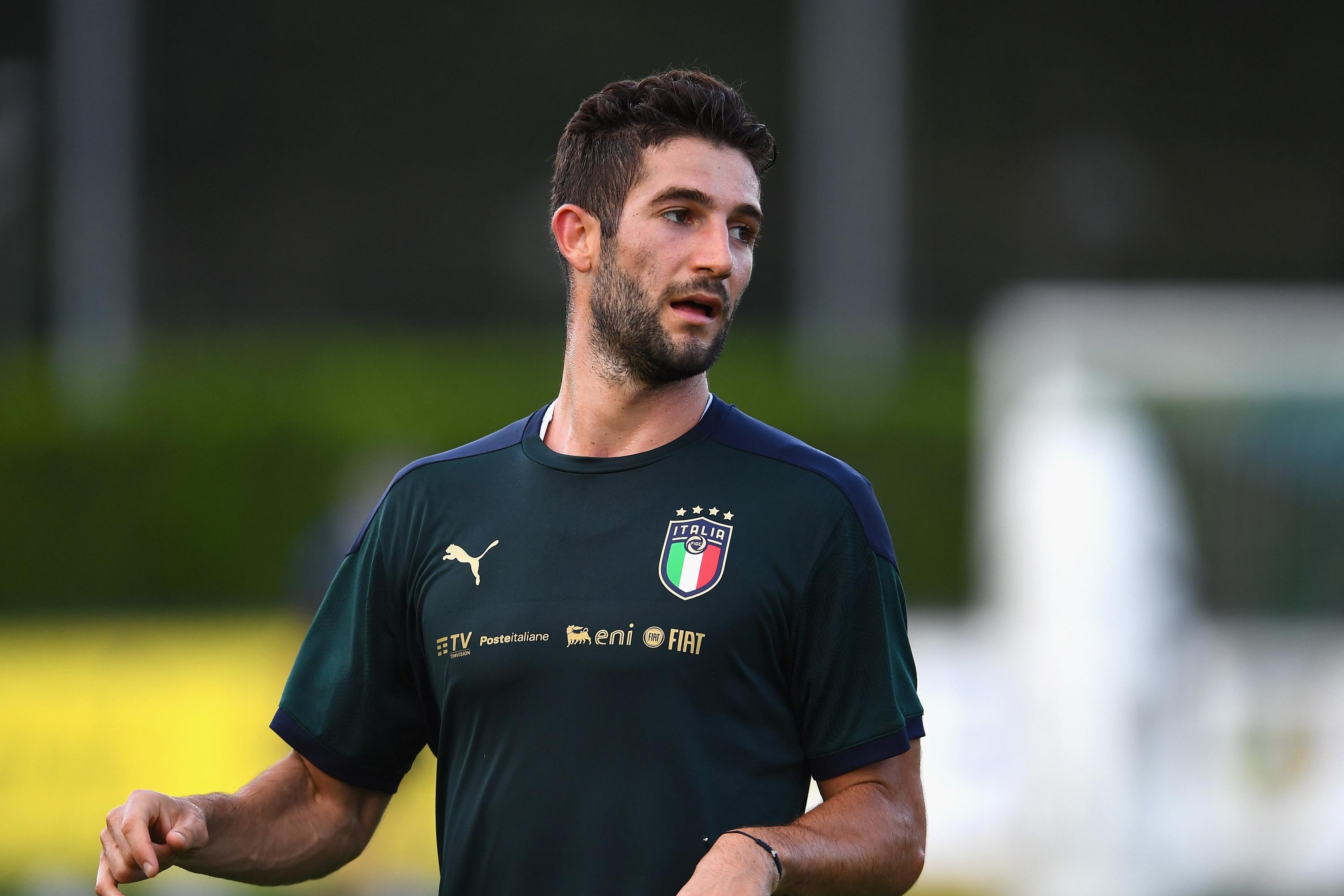 FLORENCE, ITALY - SEPTEMBER 03:  Roberto Gagliardini of Italy in action during the training session at Centro Tecnico Federale di Coverciano on September 3, 2020 in Florence, Italy.  (Photo by Claudio Villa/Getty Images) *** Local Caption *** Roberto Gagliardini