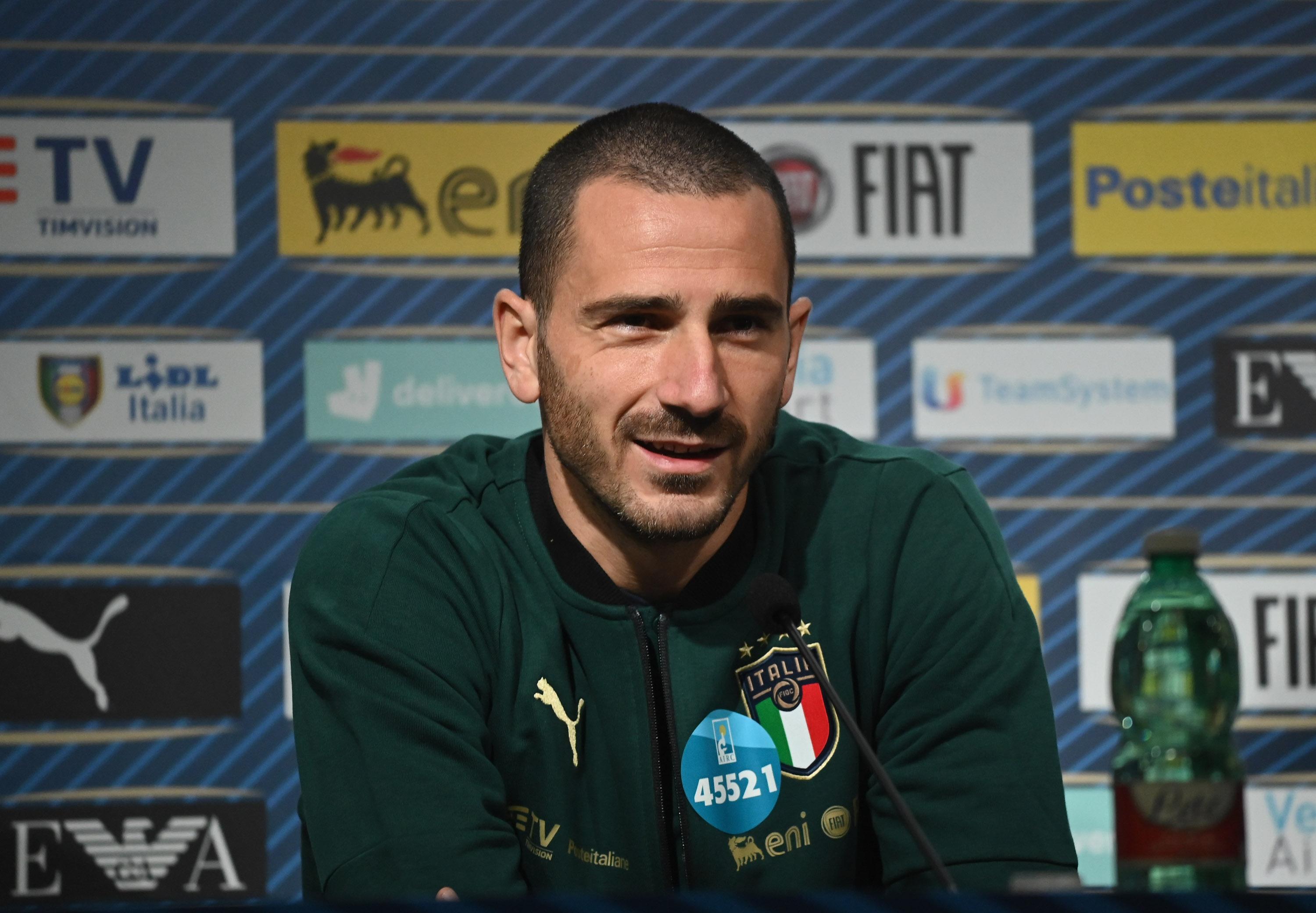 REGGIO NELL'EMILIA, ITALY - NOVEMBER 14: Leonardo Bonucci of Italy speaks with the media during a press conference at Centro Tecnico Federale di Coverciano on November 14, 2020 in Florence, Italy. (Photo by Claudio Villa/Getty Images) *** Local Caption *** Leonardo Bonucci