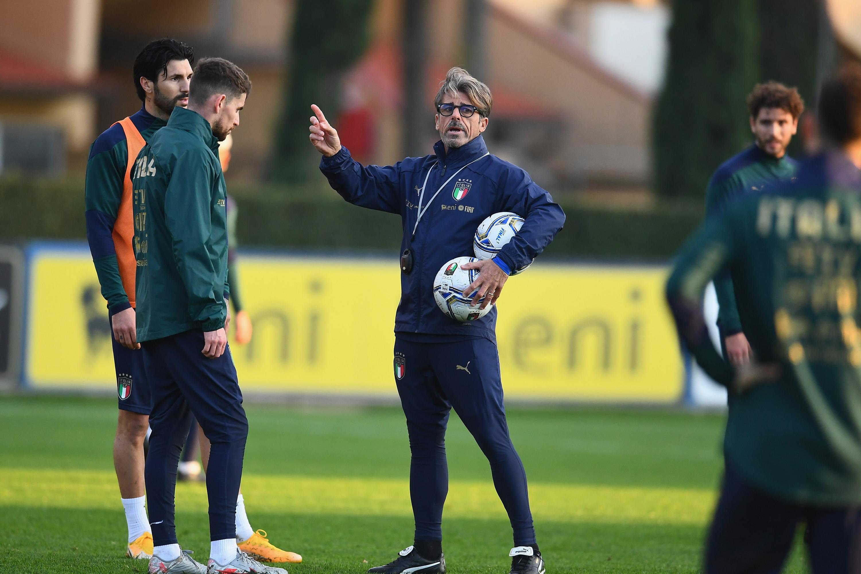 FLORENCE, ITALY - NOVEMBER 13:  Head coach Italy Alberico Evani looks on during a training session at Centro Tecnico Federale di Coverciano on November 13, 2020 in Florence, Italy.  (Photo by Claudio Villa/Getty Images) *** Local Caption *** Alberico Evani