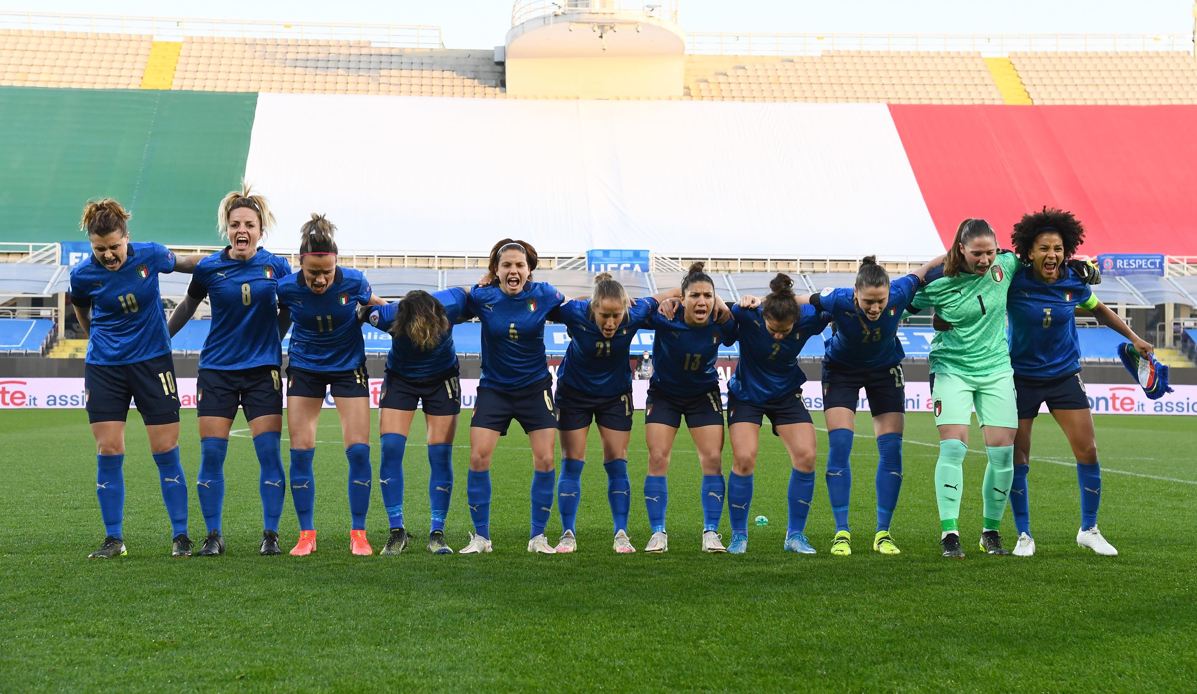 FLORENCE, ITALY - FEBRUARY 24: Italy team during the UEFA Women's EURO 2022 Qualifier match between Italy and Israel at Stadio Artemio Franchi on February 24, 2021 in Florence, Italy. (Photo by Claudio Villa/Getty Images)