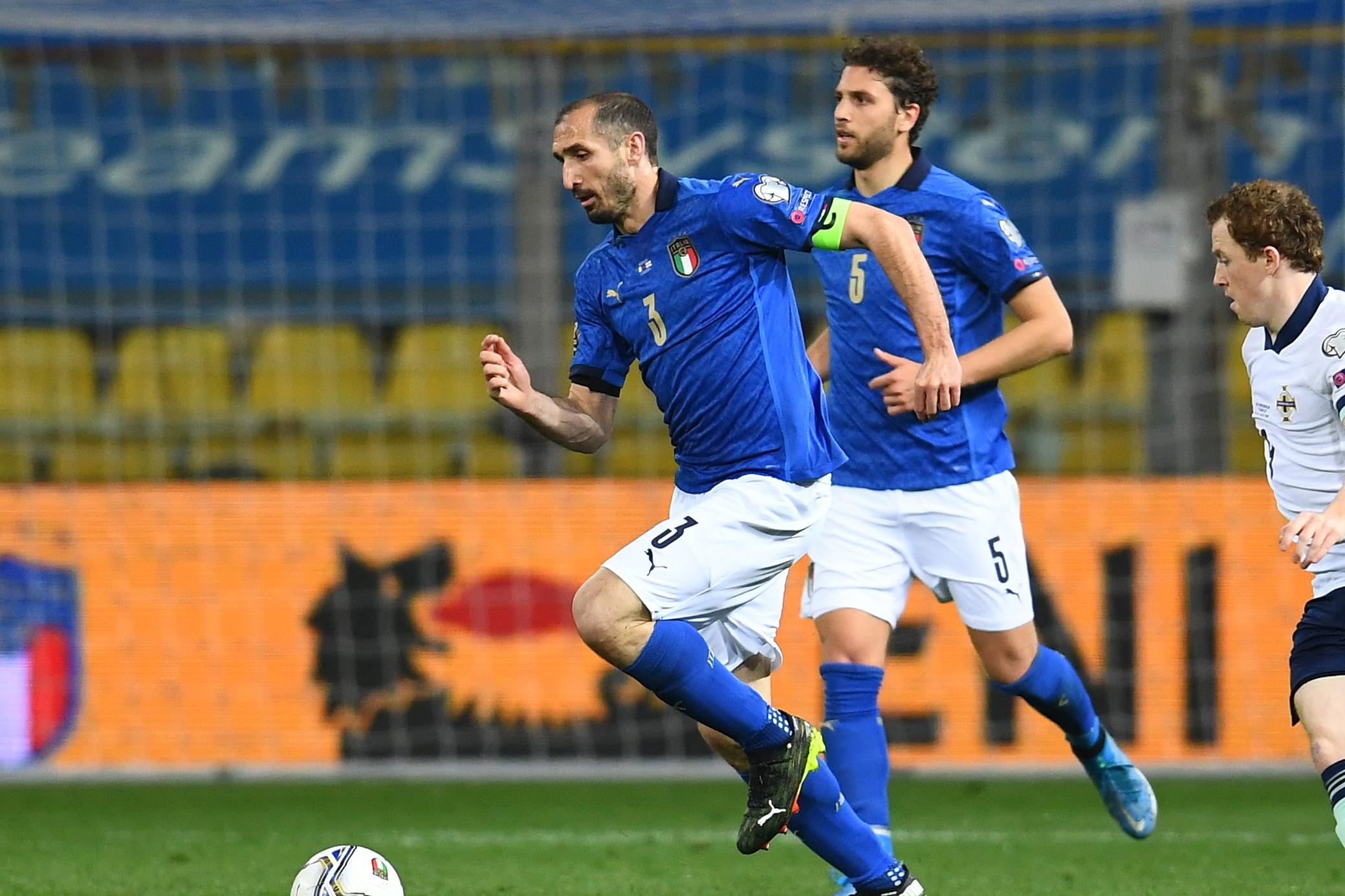 PARMA, ITALY - MARCH 25: Giorgio Chiellini of Italy in action during the FIFA World Cup 2022 Qatar qualifying match between Italy and Northern Ireland on March 25, 2021 in Parma, Italy. Sporting stadiums around Italy remain under strict restrictions due to the Coronavirus Pandemic as Government social distancing laws prohibit fans inside venues resulting in games being played behind closed doors. (Photo by Claudio Villa/Getty Images)