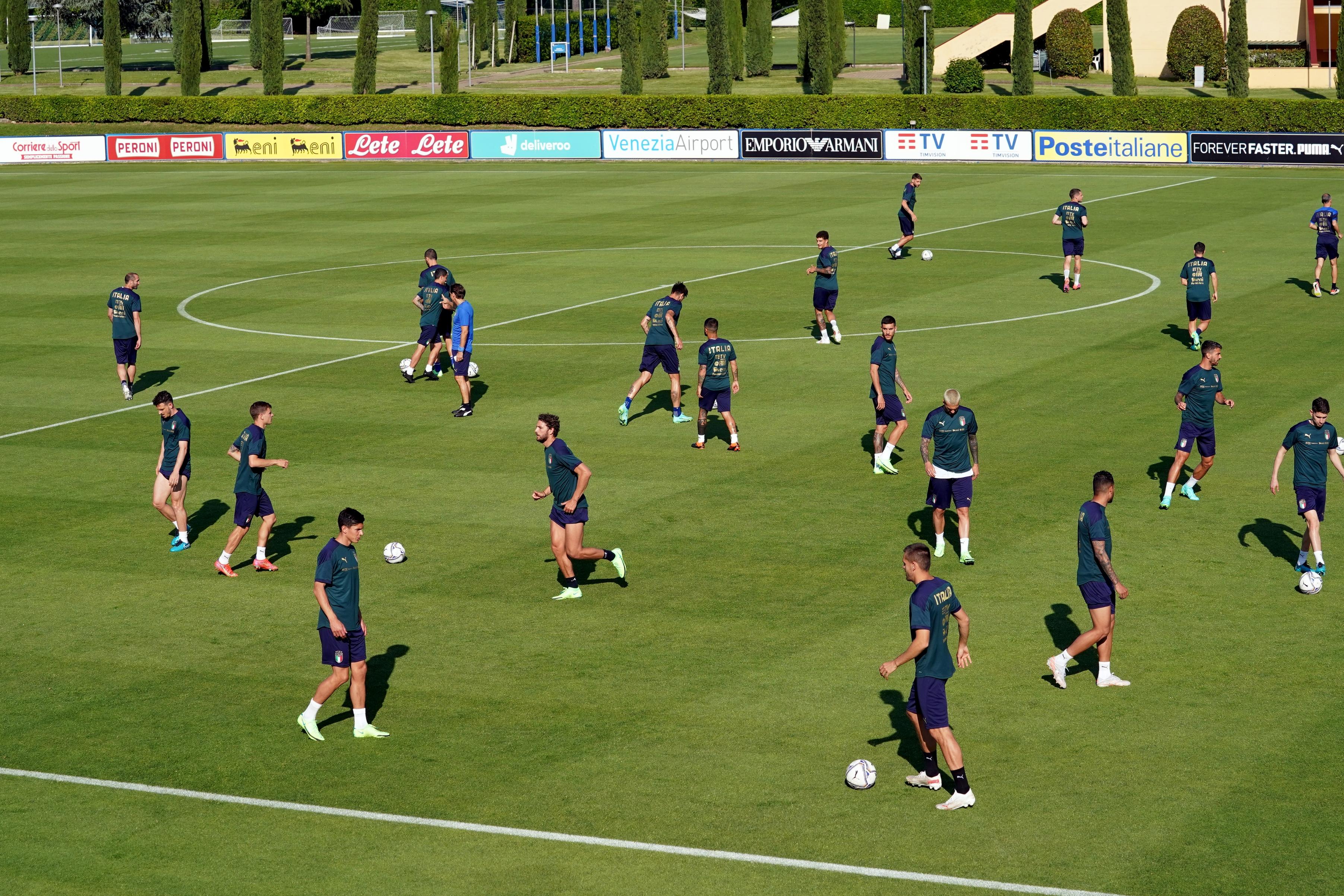FLORENCE, ITALY - JUNE 03: Players of Italy in action during a Italy training session at Coverciano on June 03, 2021 in Florence, Italy. (Photo by Claudio Villa/Getty Images)