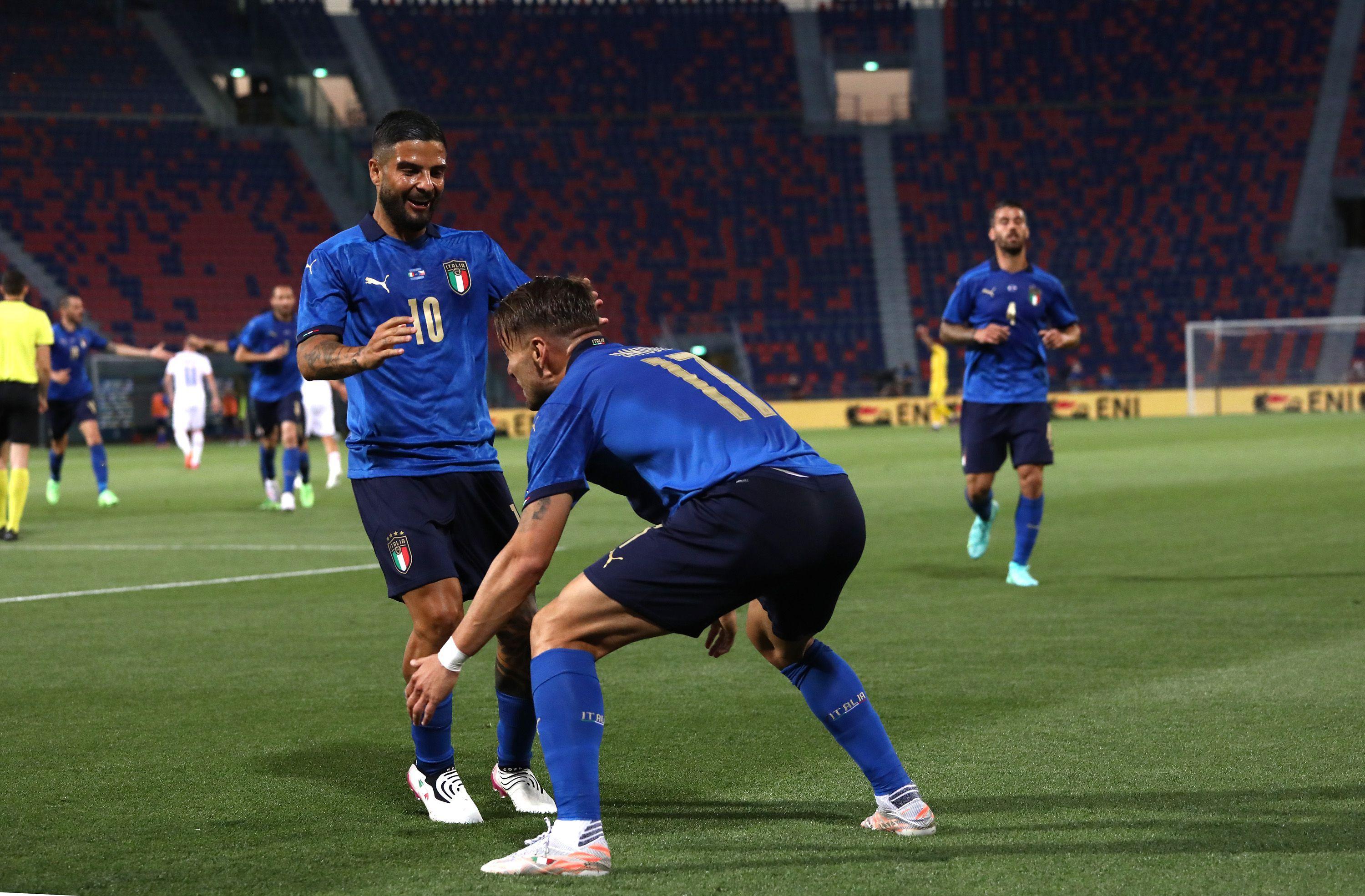 BOLOGNA, ITALY - JUNE 04: Ciro Immobile of Italy celebrates with his team-mate Lorenzo Insigne after scoring the opening goal during the international friendly match between Italy and Czech Republic at on June 04, 2021 in Bologna, Italy. (Photo by Marco Luzzani/Getty Images)