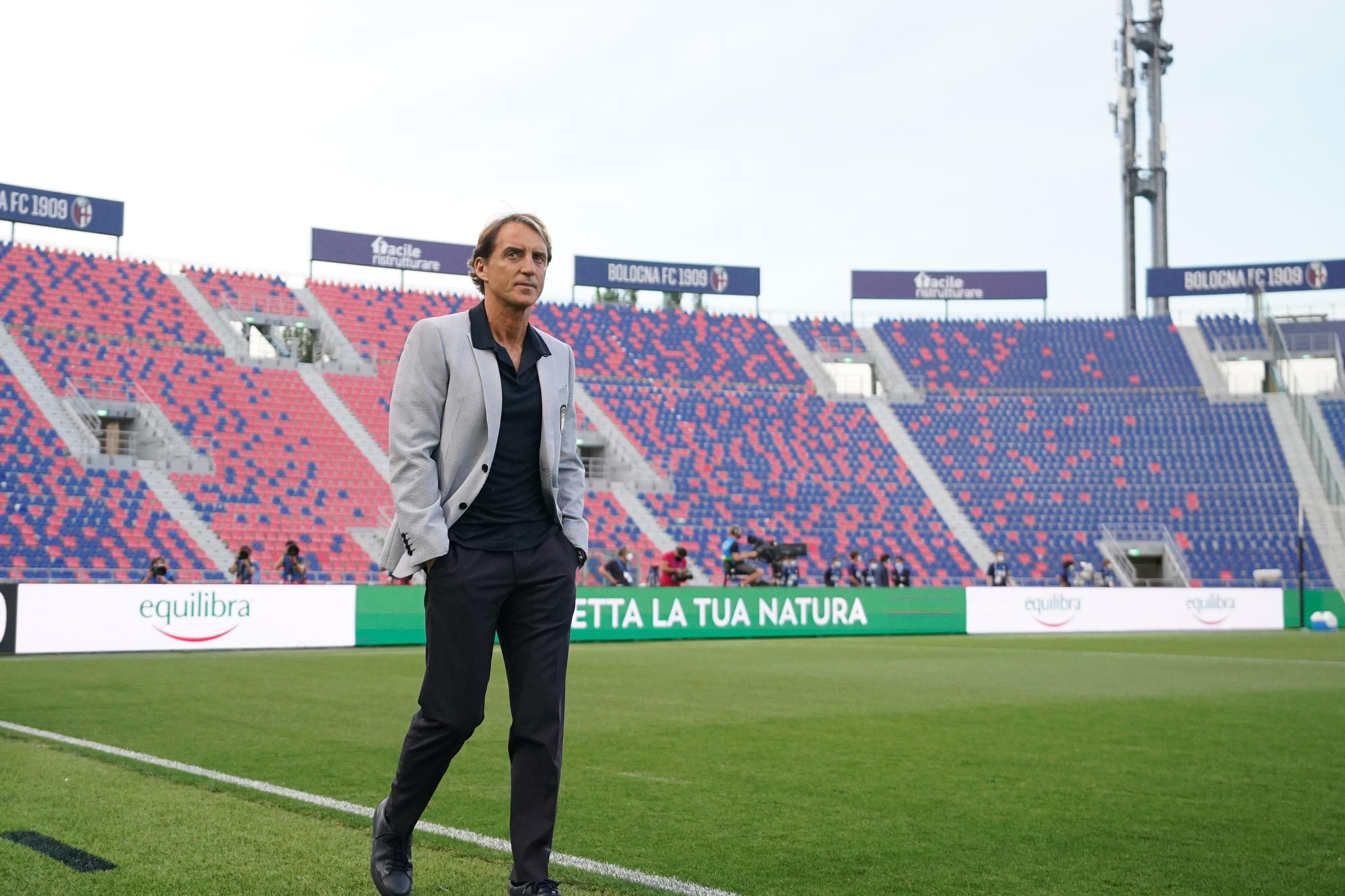 BOLOGNA, ITALY - JUNE 04: Head coach Italy Roberto Mancini looks on during the international friendly match between Italy and Czech Republic at  on June 04, 2021 in Bologna, Italy. (Photo by Claudio Villa/Getty Images)