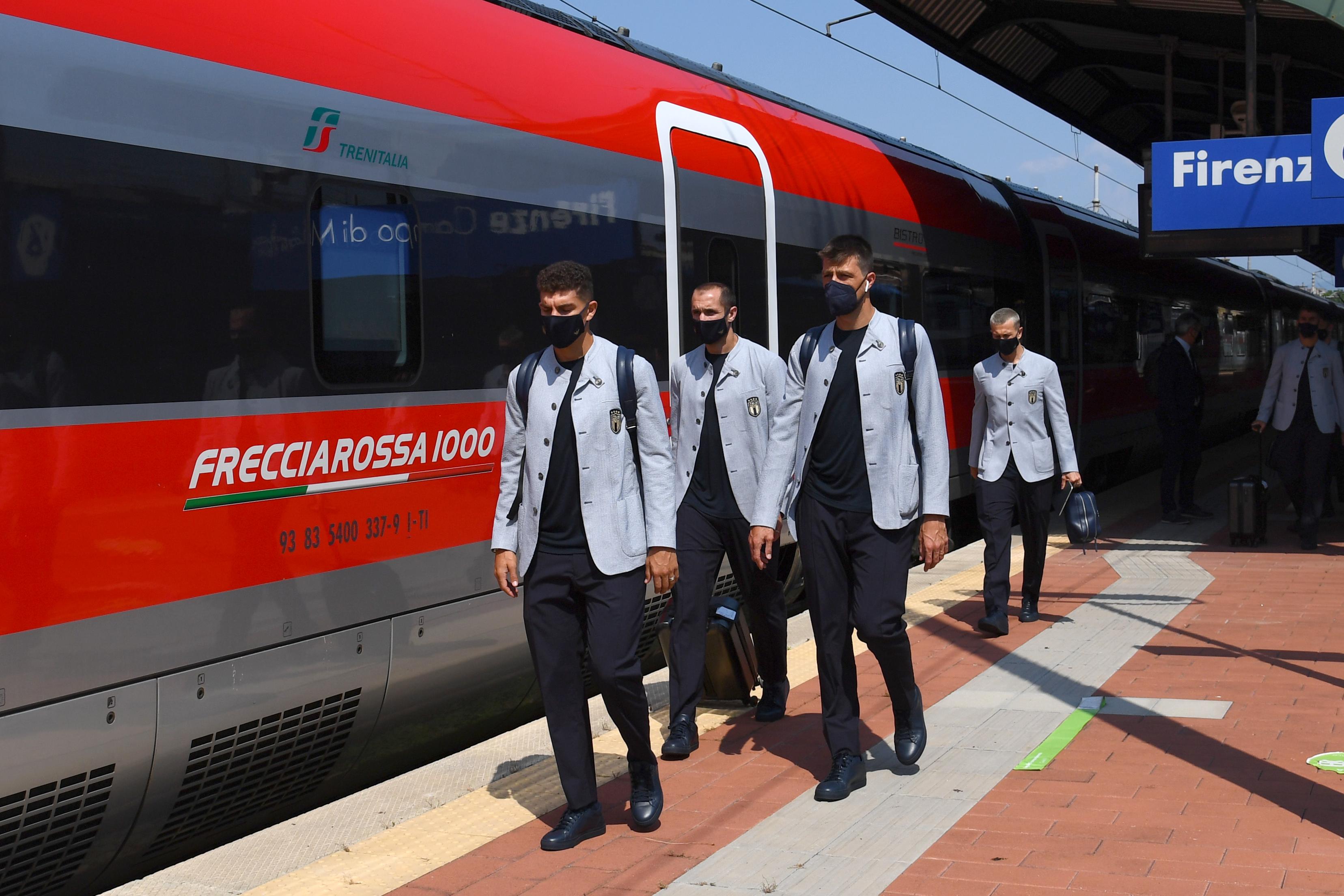 FLORENCE, ITALY - JUNE 10: Giovanni Di Lorenzo, Giorgio Chiellini, Francesco Acerbi and Federico Bernardeschi of Italy leave for Rome with the Frecciarossa train on June 10, 2021 in Florence, Italy. (Photo by Claudio Villa/Getty Images)