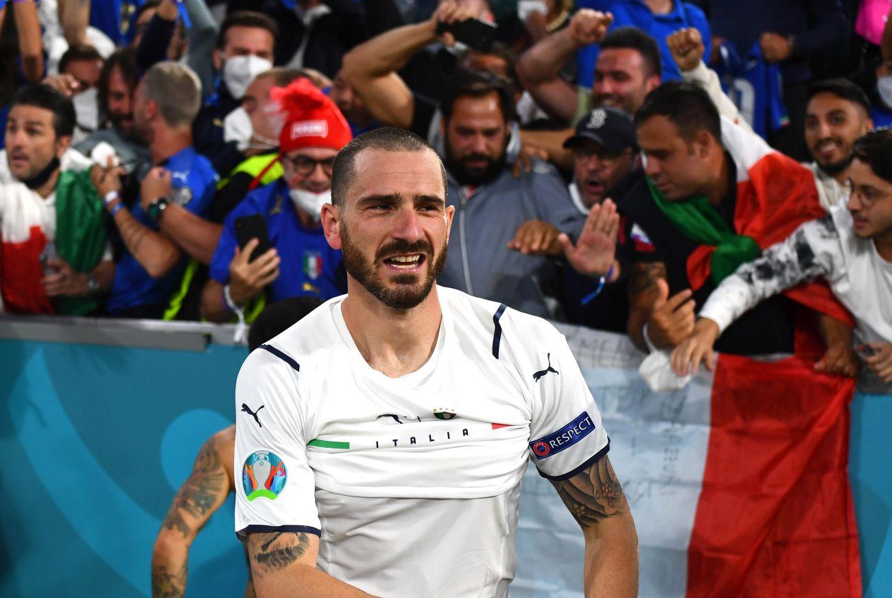 MUNICH, GERMANY - JULY 02: Leonardo Bonucci of Italy celebrates their side's victory after the UEFA Euro 2020 Championship Quarter-final match between Belgium and Italy at Football Arena Munich on July 02, 2021 in Munich, Germany. (Photo by Claudio Villa/Getty Images)