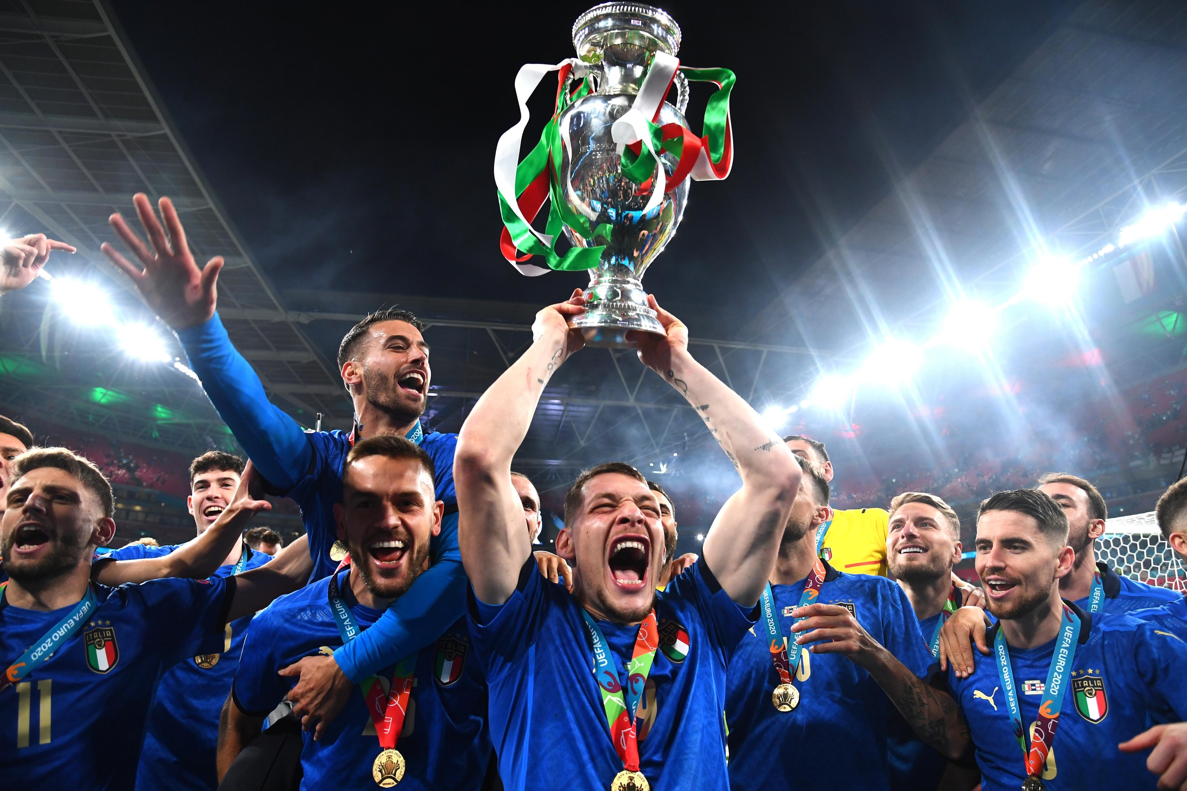 Italia Campione d’Europa, il Presidente Gravina celebra il trionfo con una lettera aperta ai tifosi Azzurri