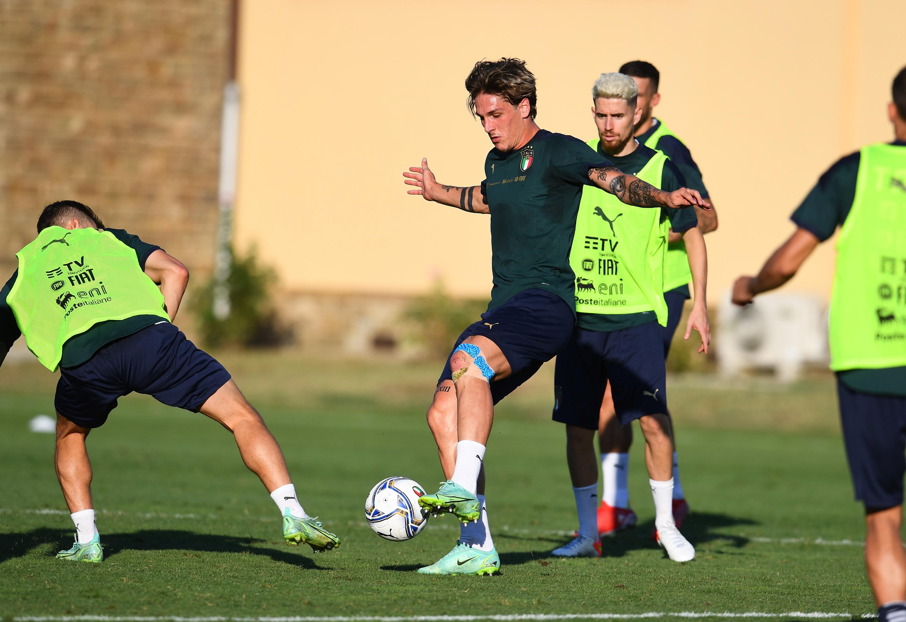 FLORENCE, ITALY - SEPTEMBER 01: Nicolo Zaniolo of Italy in action during training session at Centro Tecnico Federale di Coverciano on September 01, 2021 in Florence, Italy. (Photo by Claudio Villa/Getty Images)
