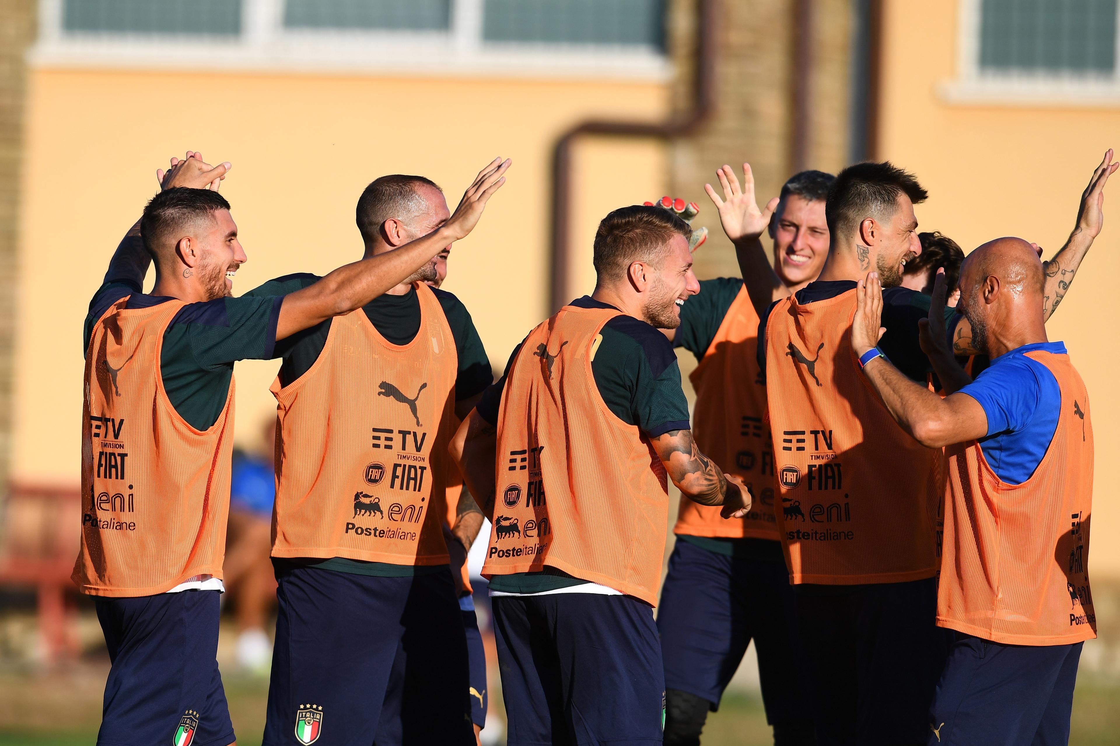 FLORENCE, ITALY - SEPTEMBER 01: Ciro Immobile of Italy (C) celebrates during training session at Centro Tecnico Federale di Coverciano on September 01, 2021 in Florence, Italy. (Photo by Claudio Villa/Getty Images)