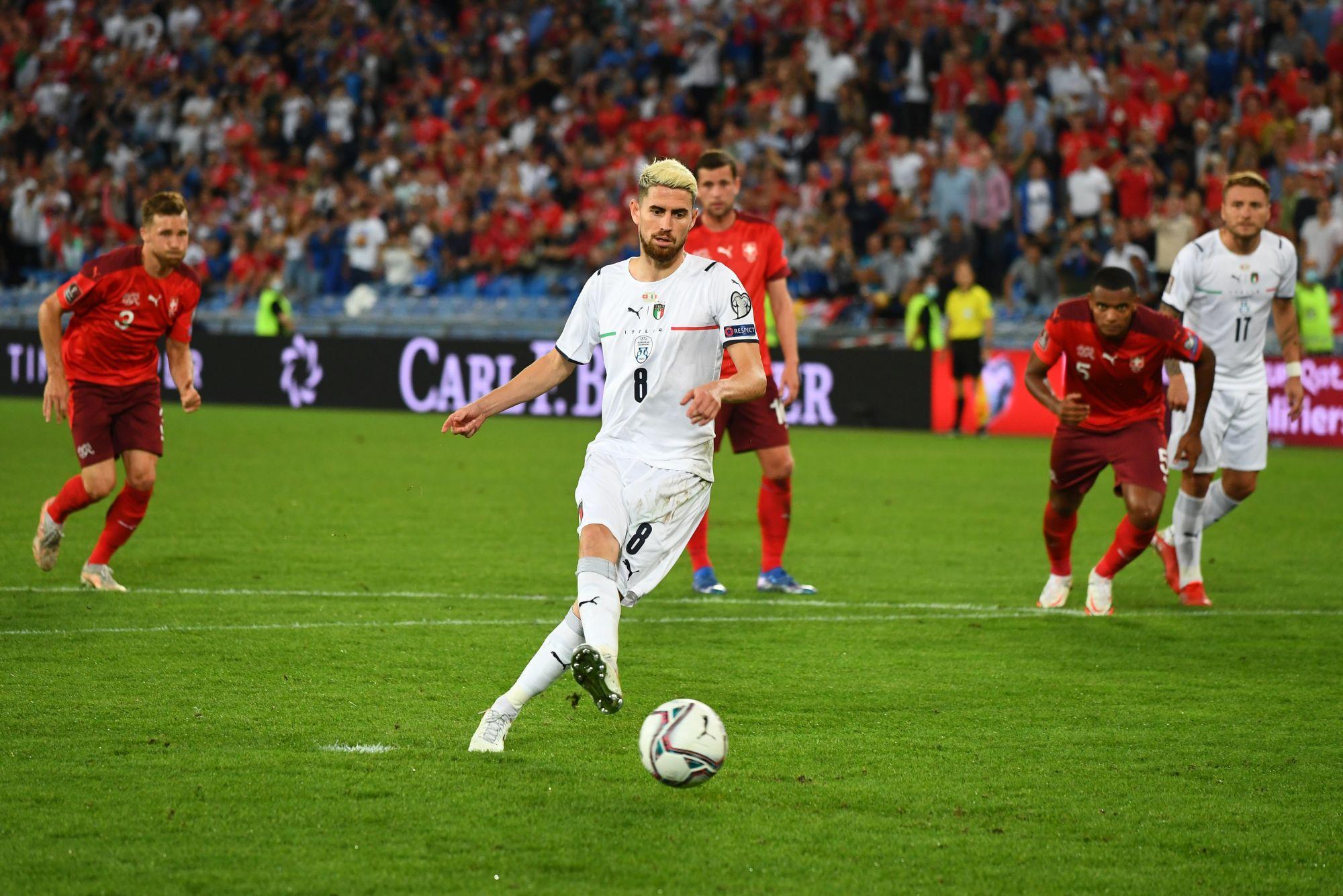 BASEL, SWITZERLAND - SEPTEMBER 05: Jorginho of Italy takes the penalty during the 2022 FIFA World Cup Qualifier match between Switzerland and Italy at St Jacob Park on September 05, 2021 in Basel, Basel-Stadt. (Photo by Claudio Villa/Getty Images)