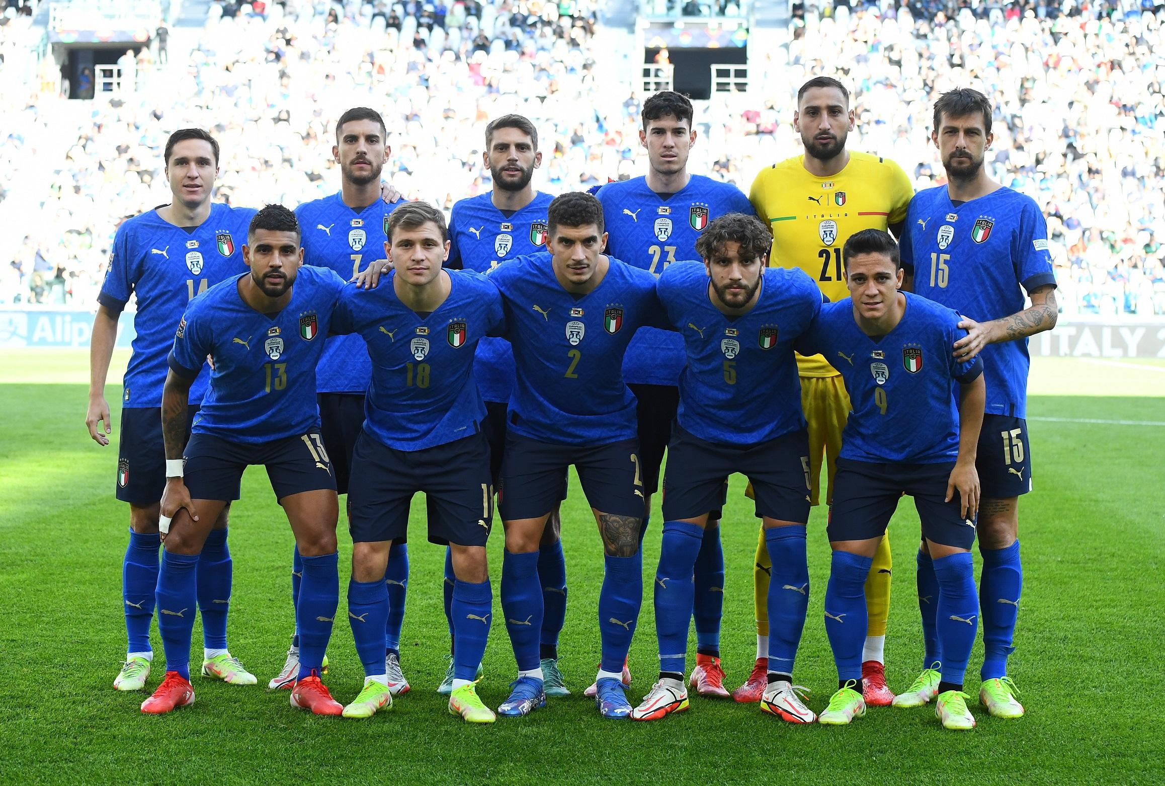 TURIN, ITALY - OCTOBER 10: Players of Italy line up prior to the UEFA Nations League 2021 Third Place Match between Italy and Belgium at Juventus Stadium on October 10, 2021 in Turin, Italy. (Photo by Claudio Villa/Getty Images)