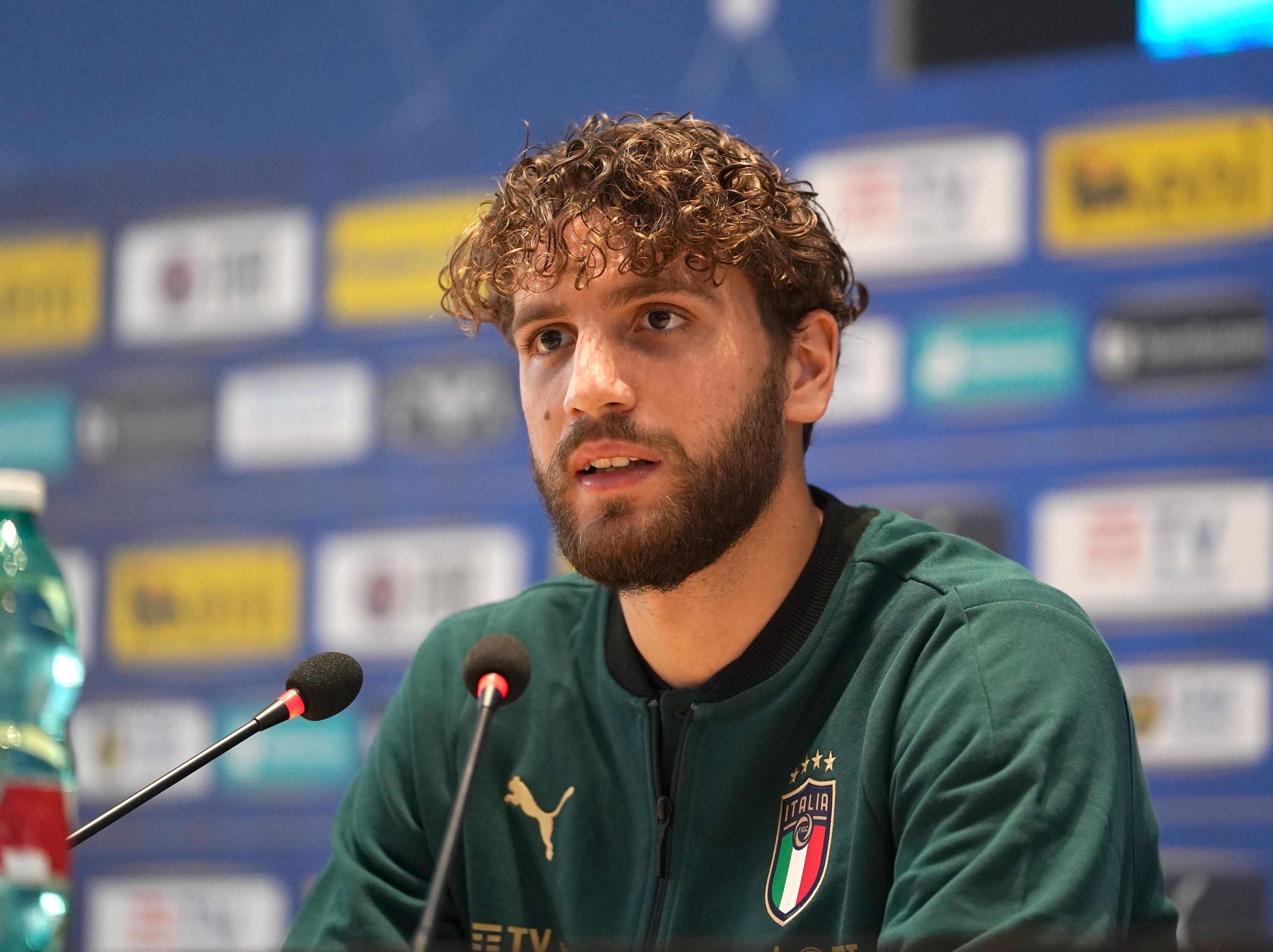 FLORENCE, ITALY - OCTOBER 08: Manuel Locatelli of Italy speaks with the media during press conference on October 08, 2021 in Florence, Italy. (Photo by Claudio Villa/Getty Images)