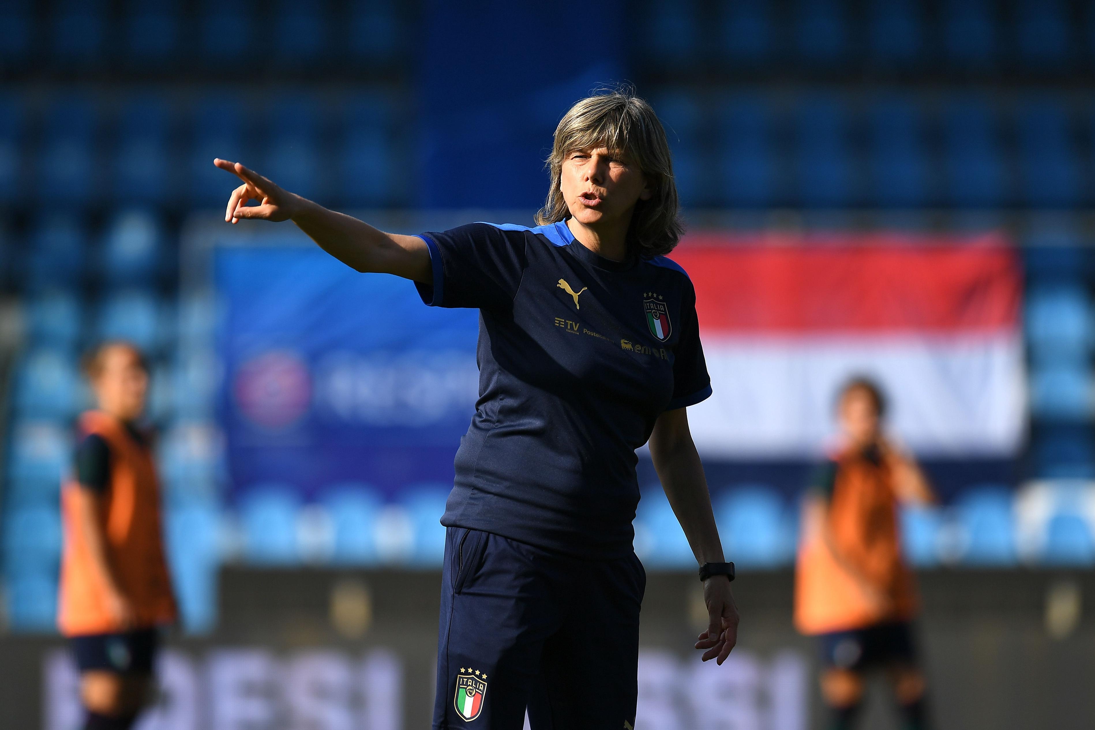 FERRARA, ITALY - JUNE 09:Milena Bertolini head coach of Italy  gestures during the Italy Women Training Session And Press Conference at Stadio Paolo Mazza on June 09, 2021 in Ferrara, Italy. (Photo by Alessandro Sabattini/Getty Images)