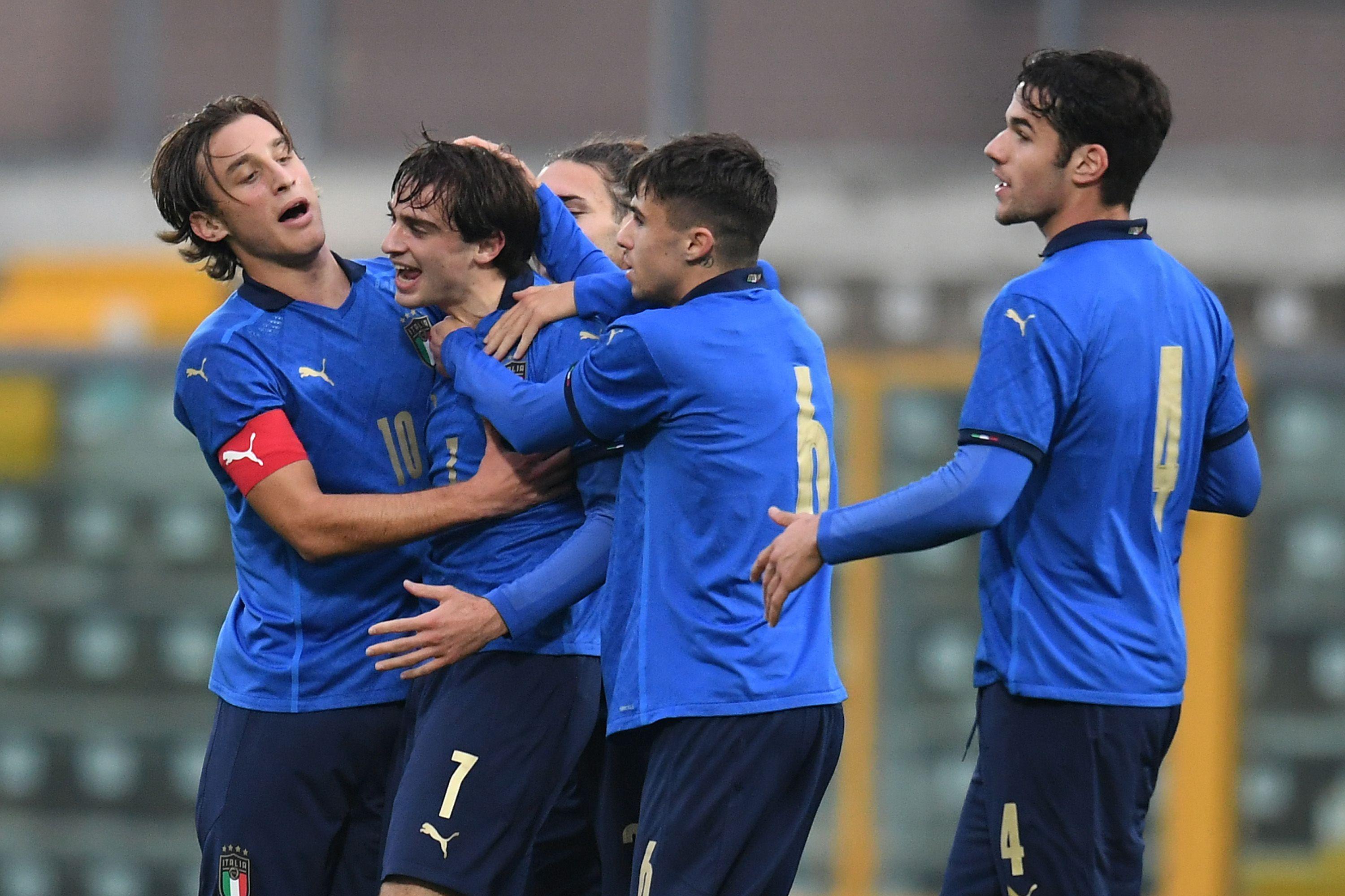 SASSUOLO, ITALY - NOVEMBER 15: Gaetano Pio Oristanio of Italy U20  celebrates after scoring his team second goal during the match Italy U20 and Romania U20 at Enzo Ricci Stadium on November 15, 2021 in Sassuolo, Italy. (Photo by Alessandro Sabattini/Getty Images)