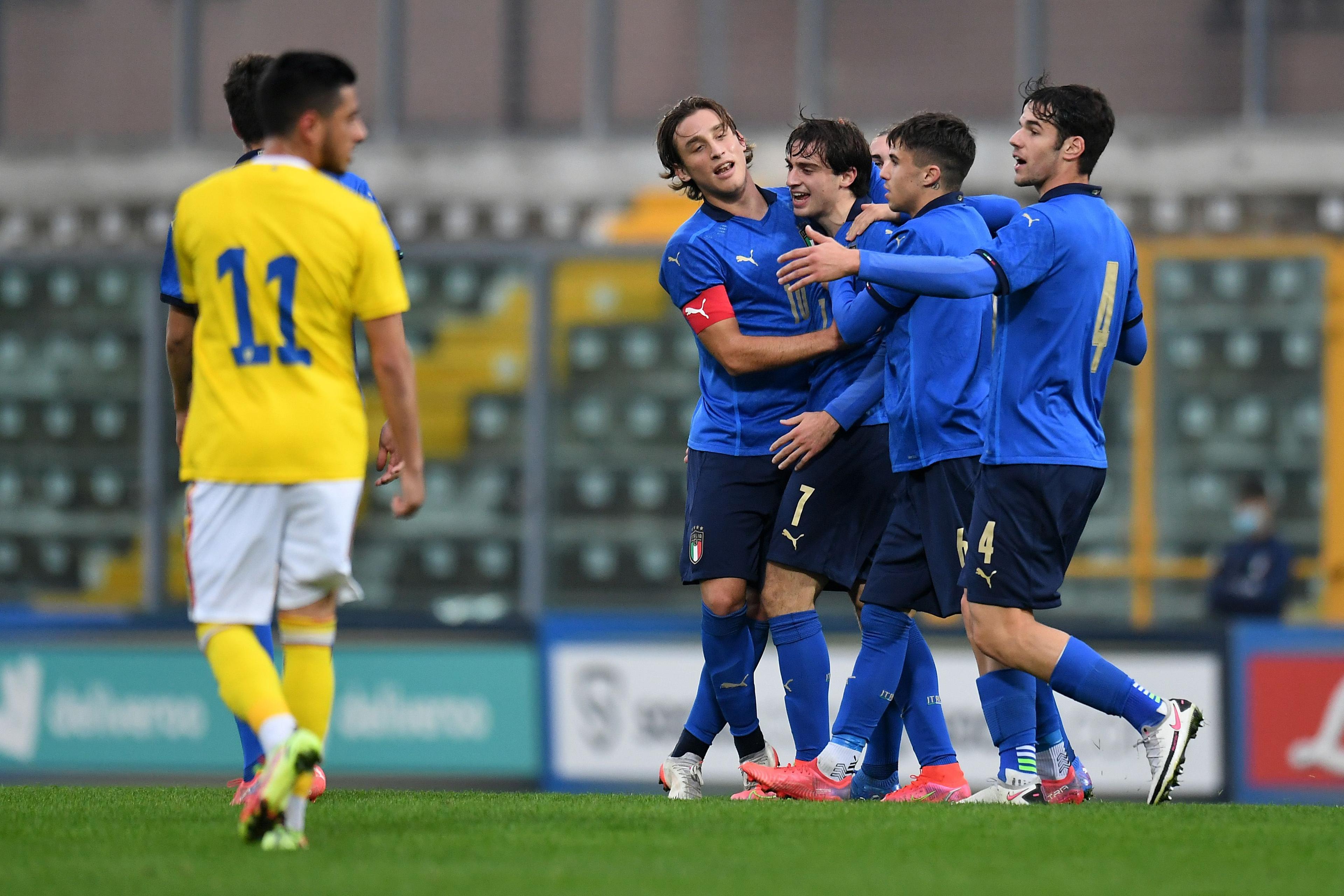 SASSUOLO, ITALY - NOVEMBER 15: Gaetano Pio Oristanio of Italy U20 celebrates after scoring his team second goal during the match Italy U20 and Romania U20 at Enzo Ricci Stadium on November 15, 2021 in Sassuolo, Italy. (Photo by Alessandro Sabattini/Getty Images)