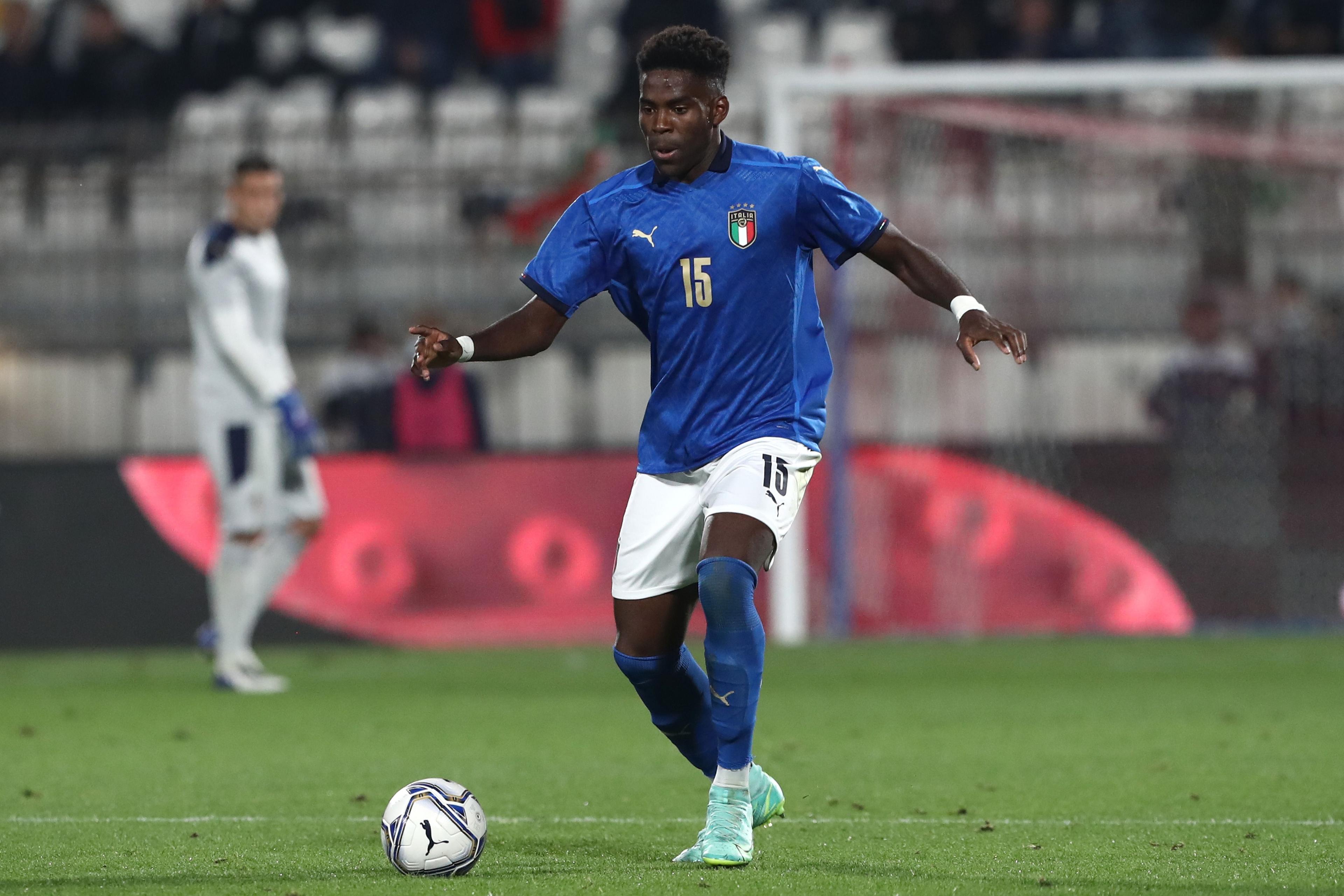 MONZA, ITALY - OCTOBER 12: Kaleb Okoli of Italy in action during the 2022 UEFA European Under-21 Championship Qualifier match between Italy and Sweden at Stadio Brianteo on October 12, 2021 in Monza, Italy. (Photo by Marco Luzzani/Getty Images)