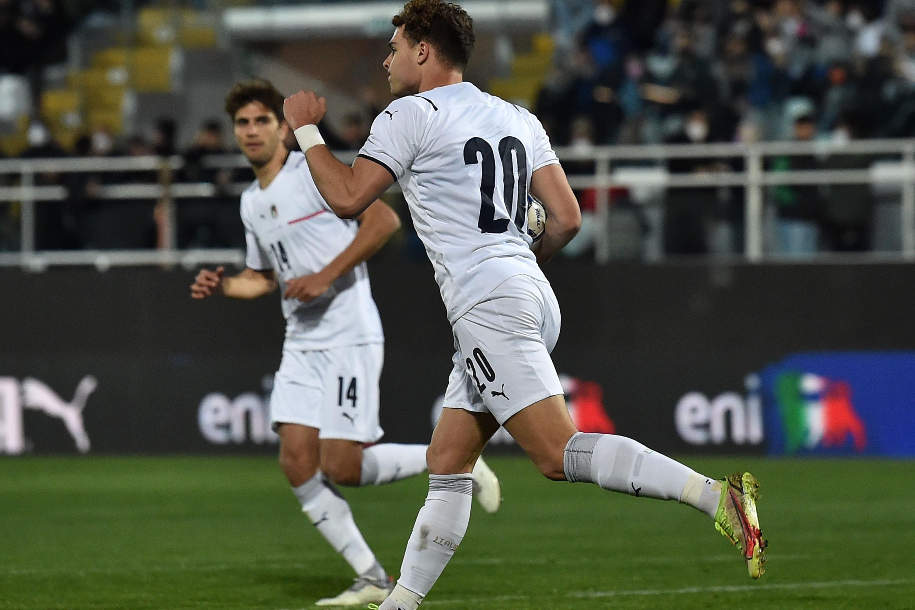 ASCOLI PICENO, ITALY - MARCH 24: Edoardo Vergani of Italy U20 celebrates after scoring goal 1-1 during the international friendly match between Italy U20 and Germany U20 at Stadio Cino e Lillo del Duca on March 24, 2022 in Ascoli Piceno, Italy.  (Photo by Giuseppe Bellini/Getty Images) *** Local Caption *** Edoardo Vergani