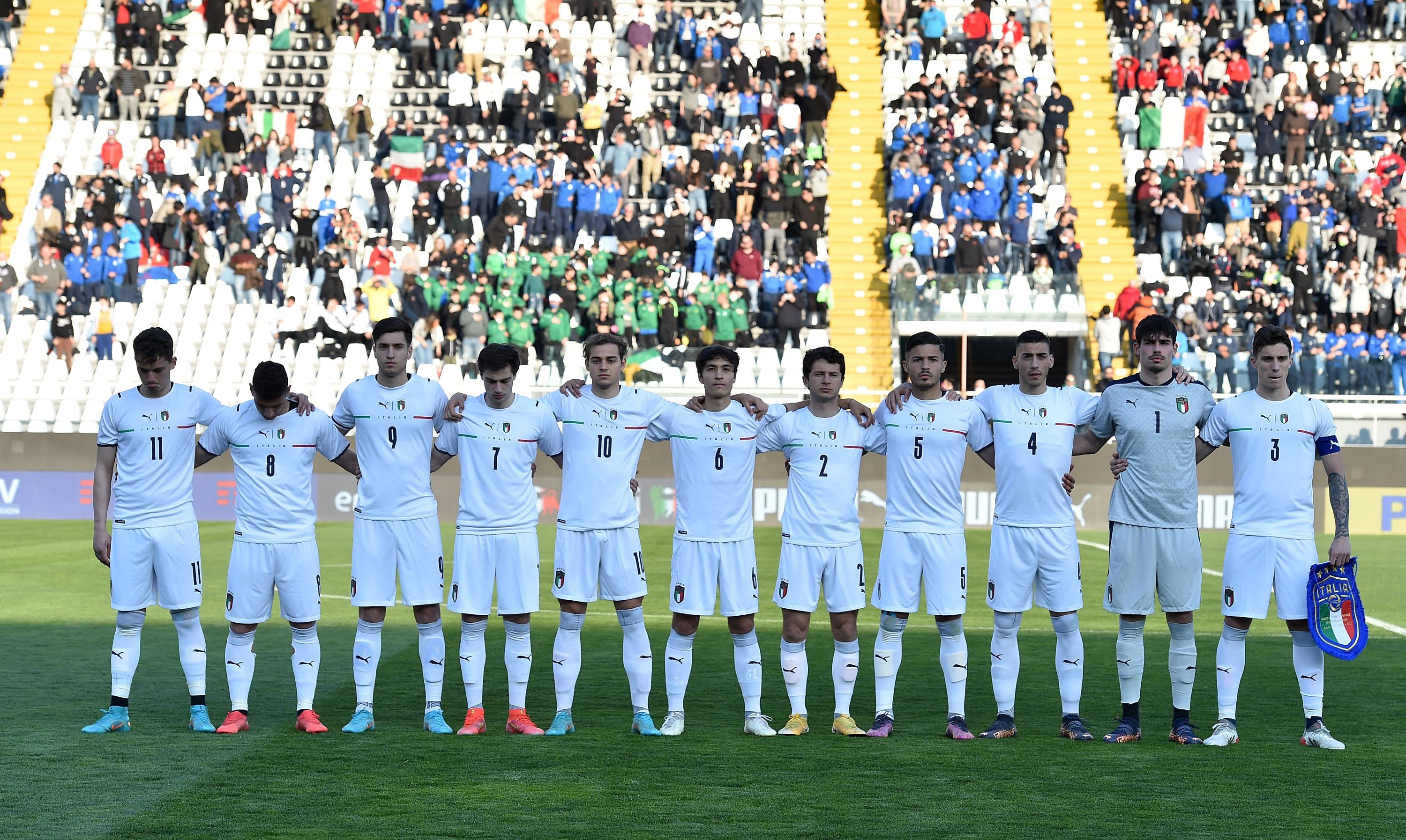 ASCOLI PICENO, ITALY - MARCH 24: Team of Italy U20 prior the international friendly match between Italy U20 and Germany U20 at Stadio Cino e Lillo del Duca on March 24, 2022 in Ascoli Piceno, Italy. (Photo by Giuseppe Bellini/Getty Images)