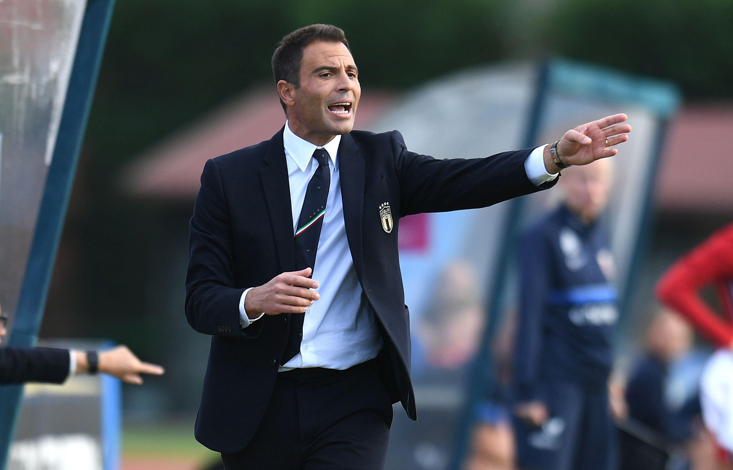 PADOVA, ITALY - OCTOBER 26: Enrico Sbardella head coach of Italy gestures during the UEFA European Women's Under-19 Championship Round 1 match between Italy and Norway on October 26, 2021 in Abano Terme near Padova, Italy. (Photo by Alessandro Sabattini/Getty Images)