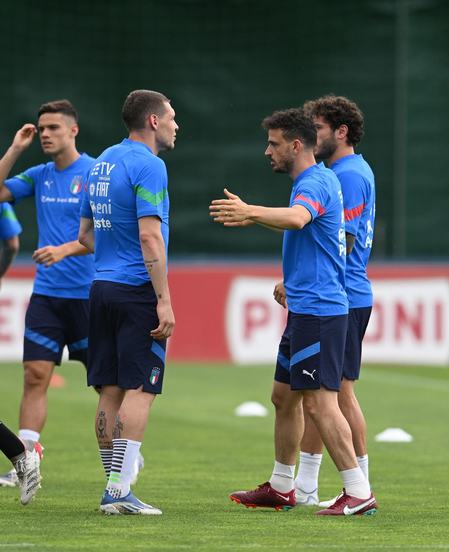 FLORENCE, ITALY - MAY 27: Andrea Belotti, Davide Calabria and Alessandro Florenzi of Italy in action during training session at Centro Tecnico Federale di Coverciano on May 27, 2022 in Florence, Italy. (Photo by Claudio Villa/Getty Images)