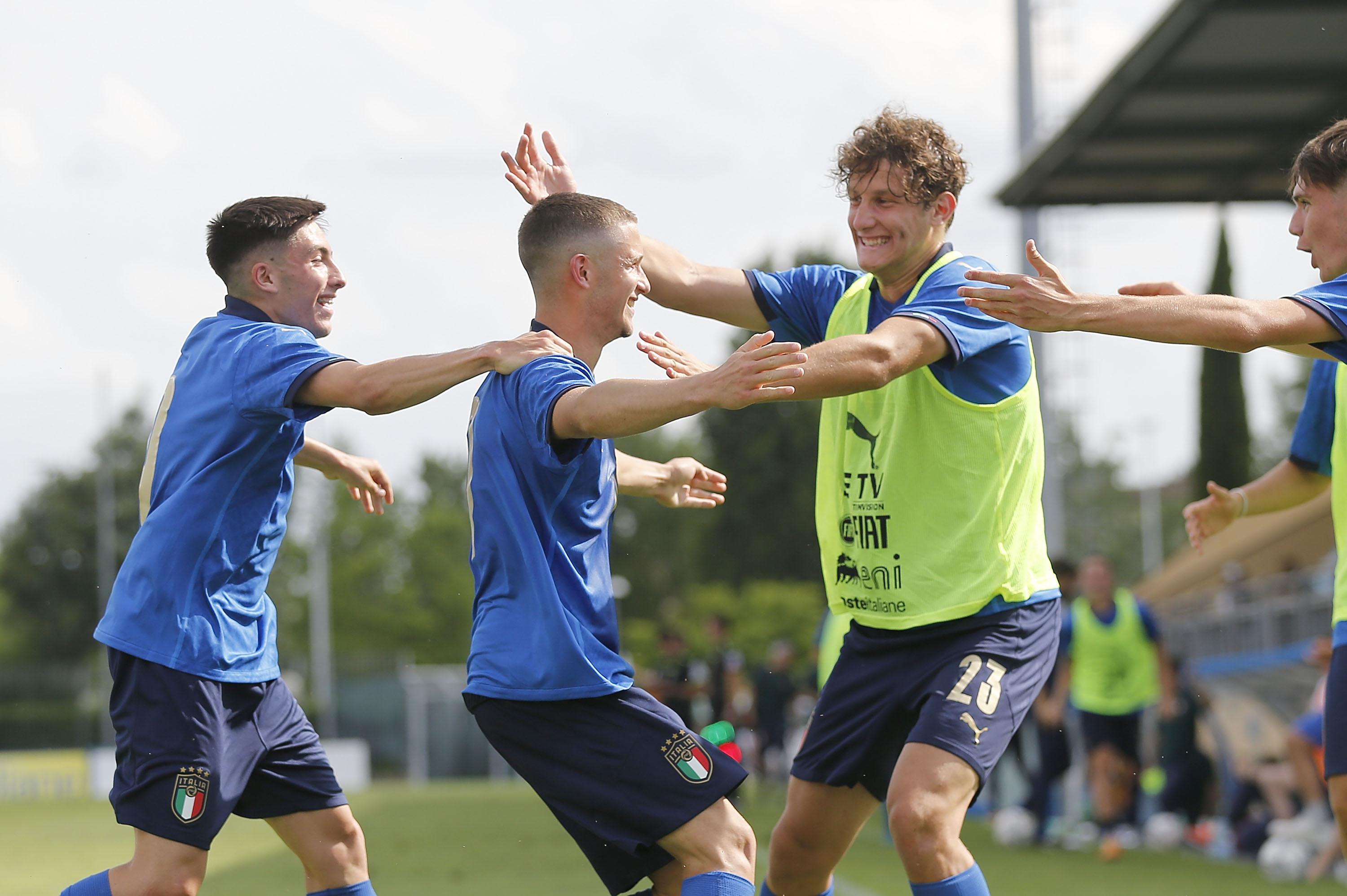 TIRRENIA, ITALY - MAY 31: Filippo Scotti of Italy U16 celebrates after scoring a goal during the International Friendly match between Italy U16 and Spain U16 on May 30, 2022 in Tirrenia, Italy. (Photo by Gabriele Maltinti/Getty Images) *** Local Caption *** Filippo Scotti
