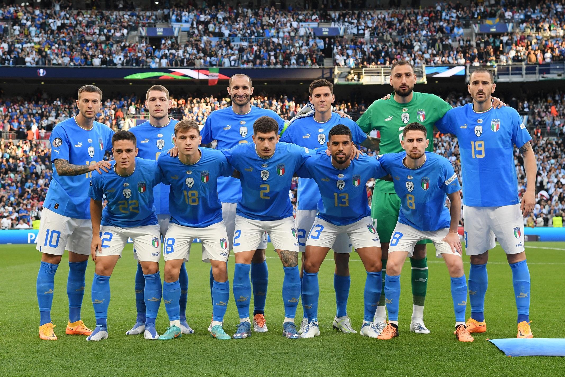 LONDON, ENGLAND - JUNE 01: The Italy team poses for a photograph prior to kick off of the 2022 Finalissima match between Italy and Argentina at Wembley Stadium on June 01, 2022 in London, England. (Photo by Claudio Villa/Getty Images)