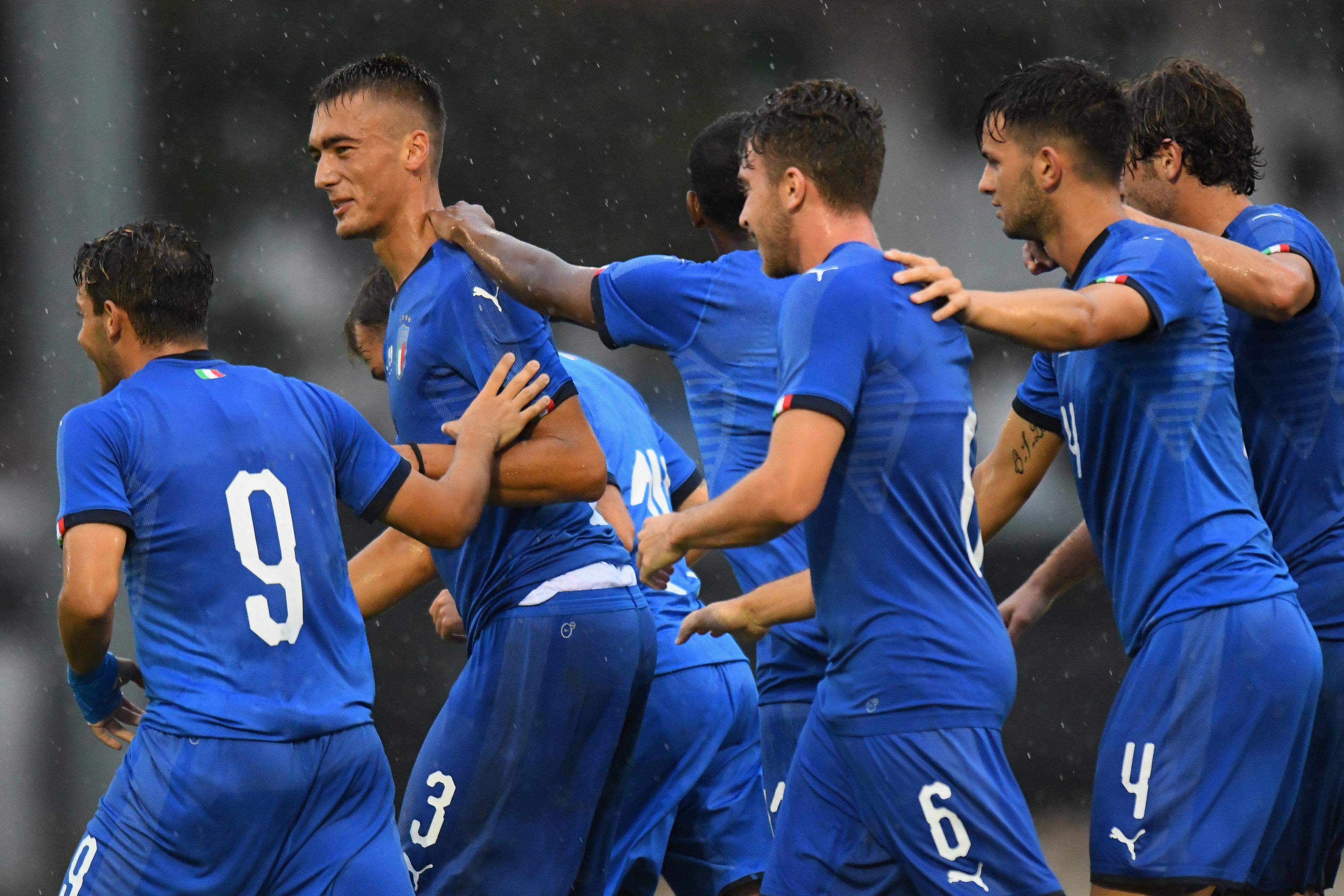 GORIZIA, ITALY - AUGUST 14:  Simone Canestrelli of Italy U19 celebrates after scoring the opening goal during the International Friendly Italy U19 and Croatia U19 at Stadio Enzo Bearzot on August 14, 2018 in Gorizia, Italy.  (Photo by Alessandro Sabattini/Getty Images)