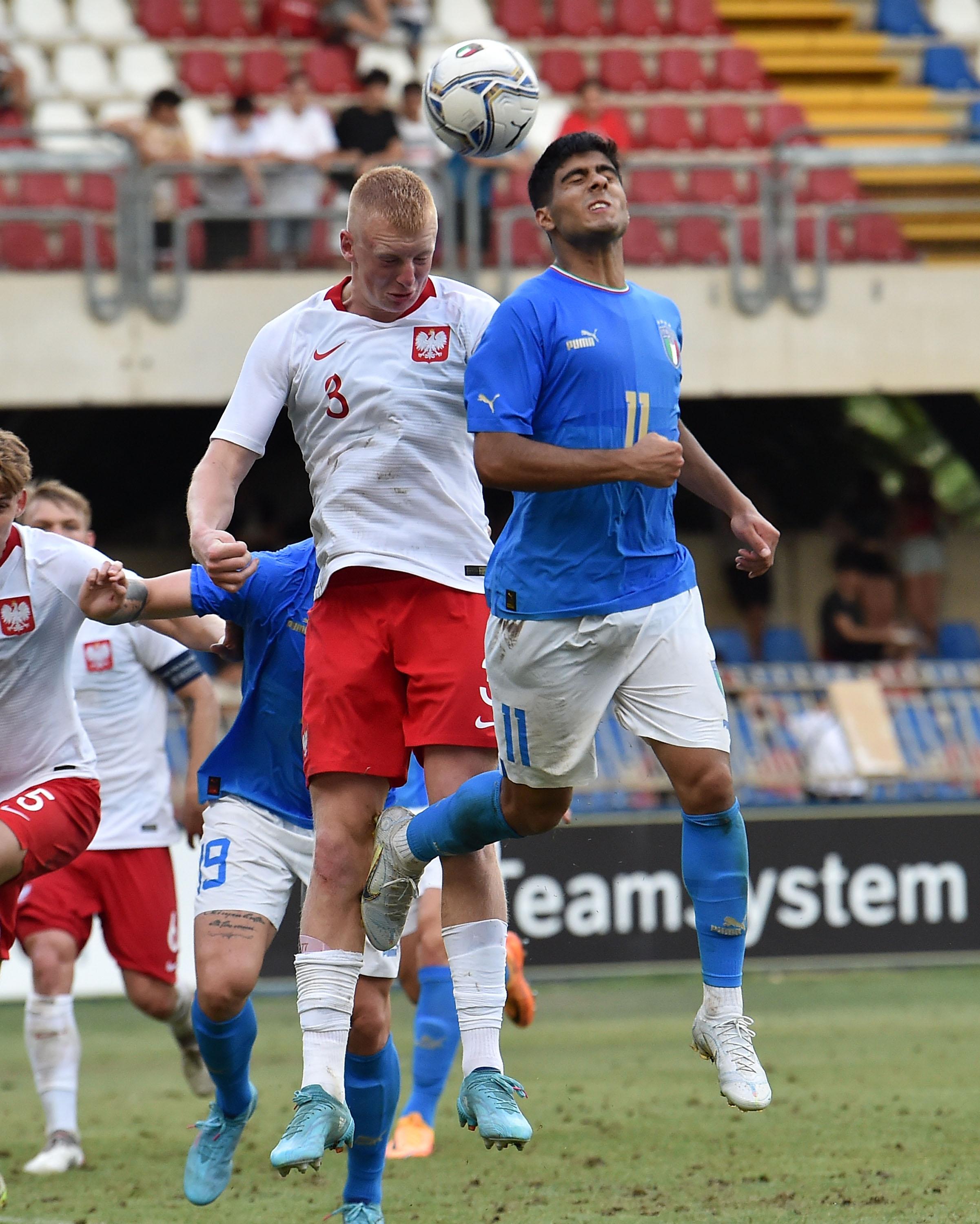 SAN BENEDETTO DEL TRONTO, ITALY - JUNE 07: Jakub Szymanski of Poland U20 and Jacopo Desogus of Italy U20 in action during the International Friendly match between Italy U20 and Poland U20 at Stadio Riviera delle Palme on June 7, 2022 in San Benedetto del Tronto, Italy. (Photo by Giuseppe Bellini/Getty Images) *** Local Caption *** Jakub SzymanskiJacopo Desogus