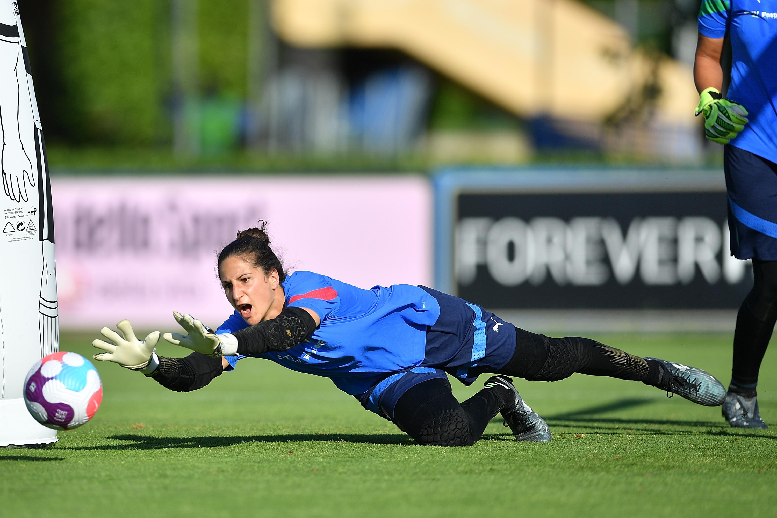 FLORENCE, ITALY - JUNE 13: Francesca Durante of Italy Women during a training session at Centro Tecnico Federale di Coverciano on June 13, 2022 in Florence, Italy. (Photo by Valerio Pennicino/Getty Images) *** Local Caption *** Francesca Durante