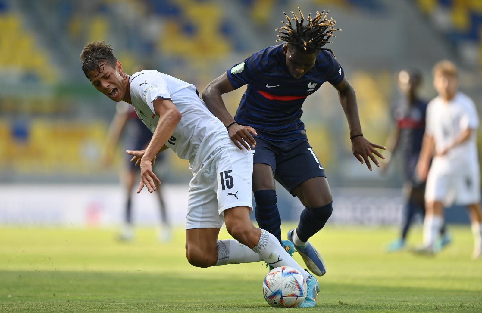 DUNAJSKÁ STREDA, SLOVAKIA - June 24: Abdoullah Ba of France in action against Alessandro Fontanarosa of Italy during the UEFA European Under-19 Championship group A match between France and Italy on June 24, 2022 at the DAC Arená in Dunajská Streda, Slovakia. (Photo by Seb Daly - UEFA/UEFA via Sportsfile)