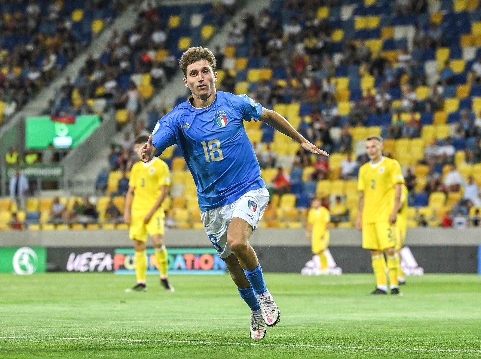 DUNAJSKÁ STREDA, SLOVAKIA - June 18: Tommaso Baldanzi of Italy celebrates after scoring his side's first goal during the UEFA European Under-19 Championship group A match between Italy and Romania on June 18, 2022 at the DAC Arená in Dunajská Streda, Slovakia. (Photo by Seb Daly - UEFA/UEFA via Sportsfile)