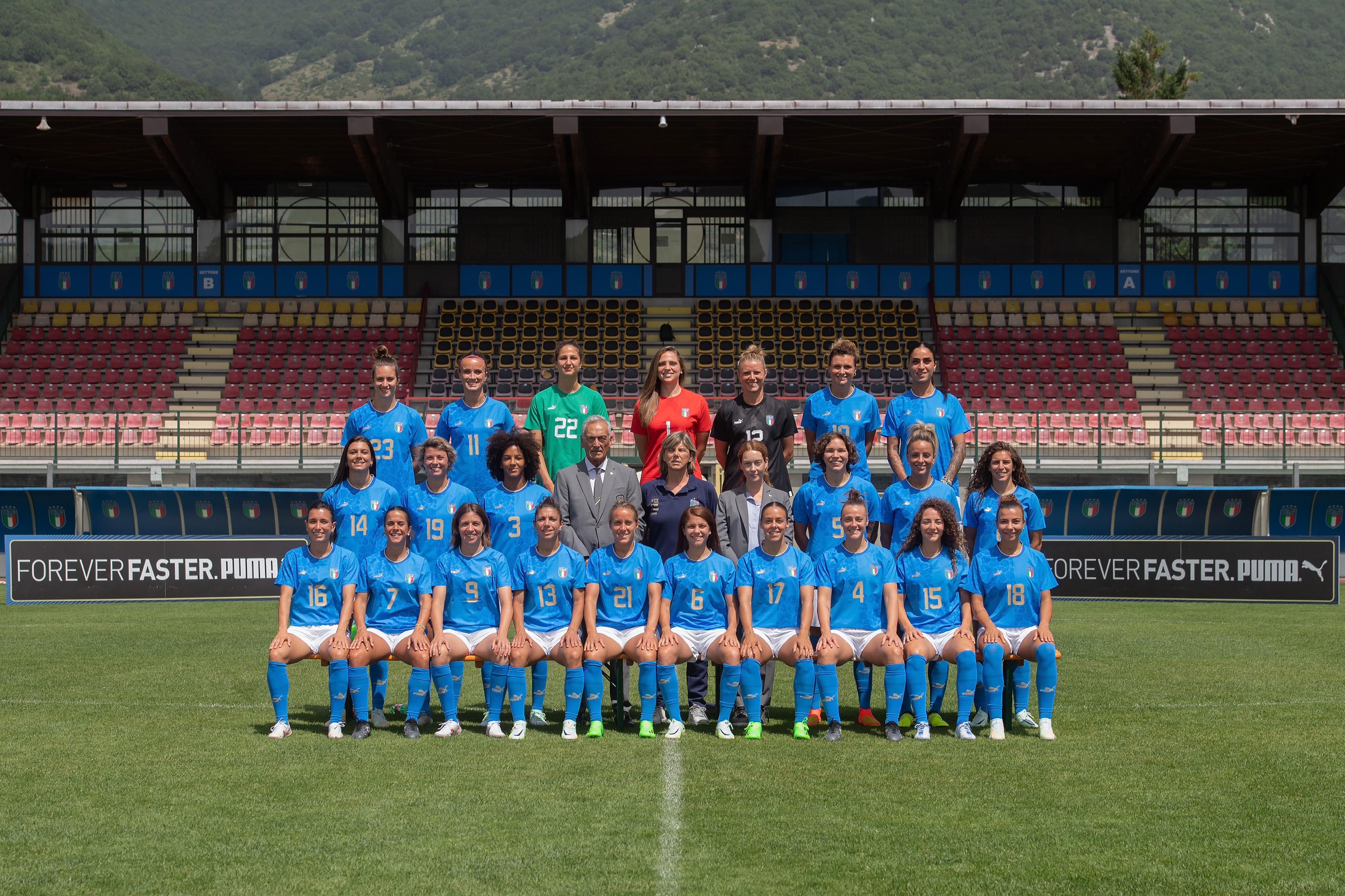 CASTEL DI SANGRO, ITALY - JUNE 27: Italy Women Team pose for a photograph at Teofilo Patini stadium on June 27, 2022 in Castel di Sangro, Italy. (Photo by Tullio M. Puglia/Getty Images)