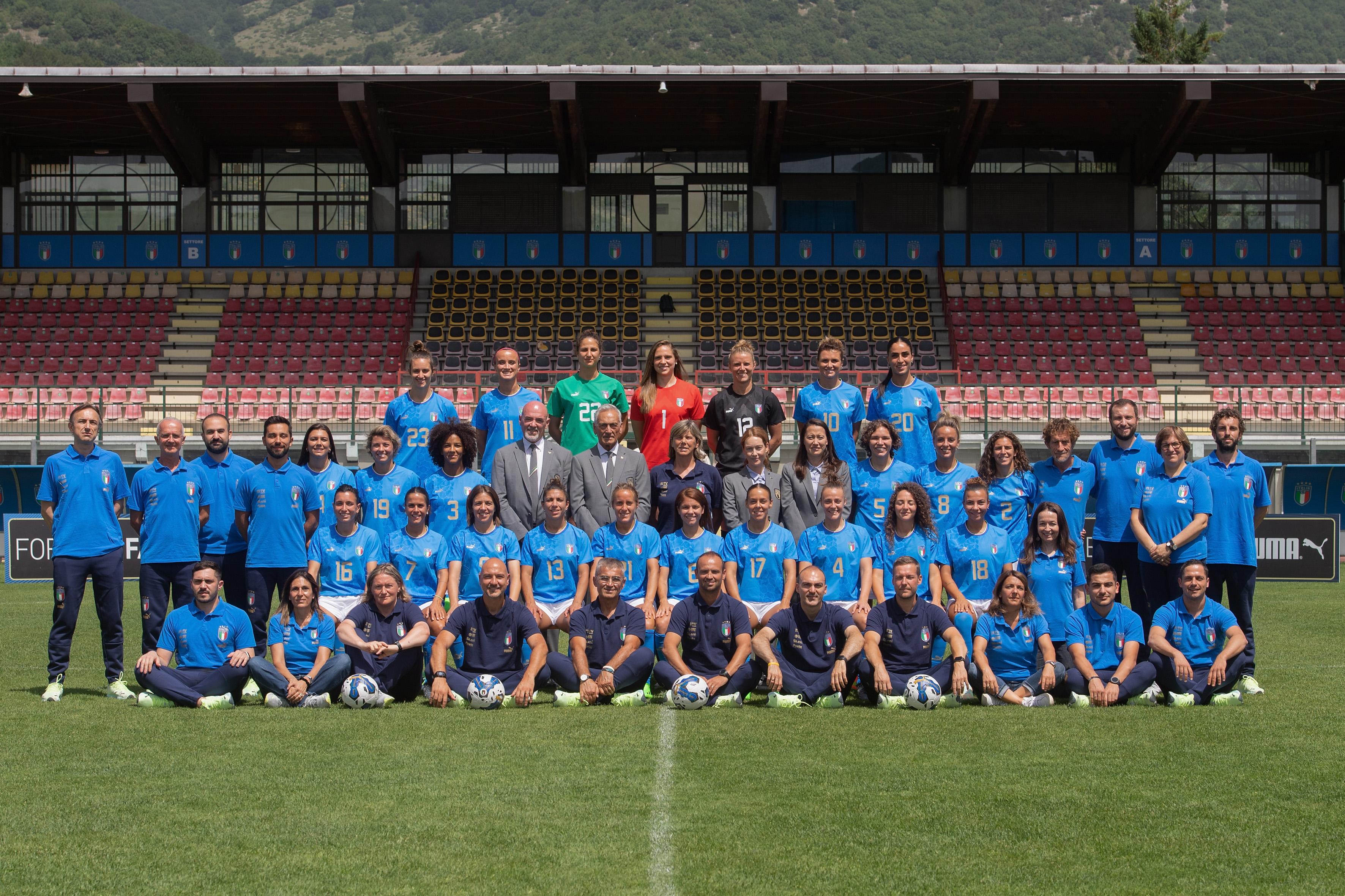 CASTEL DI SANGRO, ITALY - JUNE 27: Italy Women Team pose for a photograph at Teofilo Patini stadium on June 27, 2022 in Castel di Sangro, Italy. (Photo by Tullio M. Puglia/Getty Images)